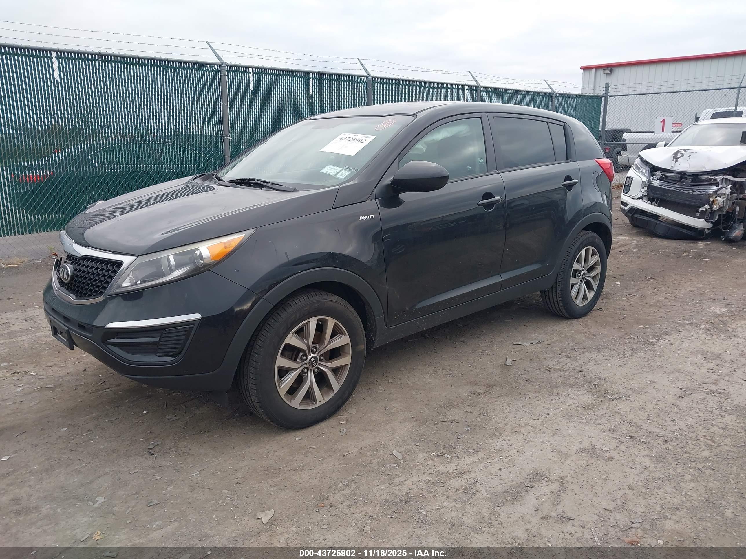 KIA SPORTAGE image 2