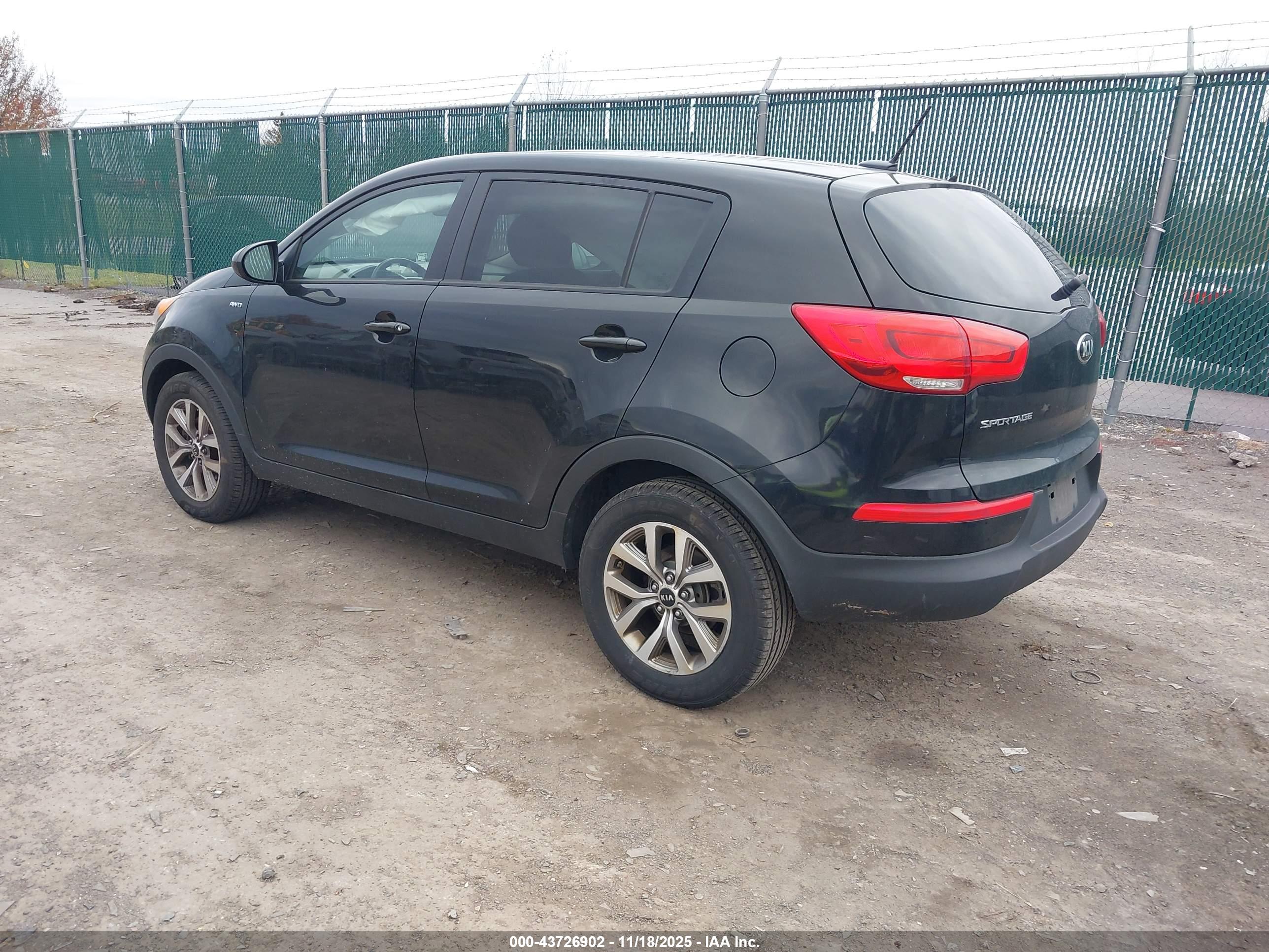 KIA SPORTAGE image 3