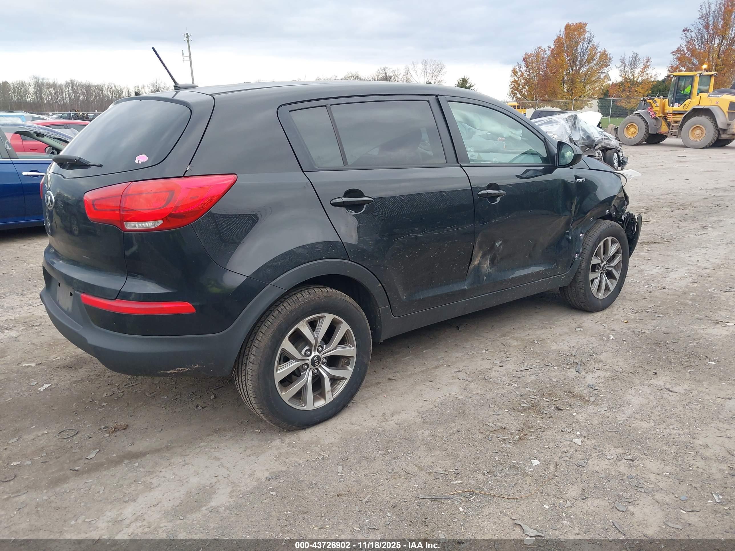 KIA SPORTAGE image 4