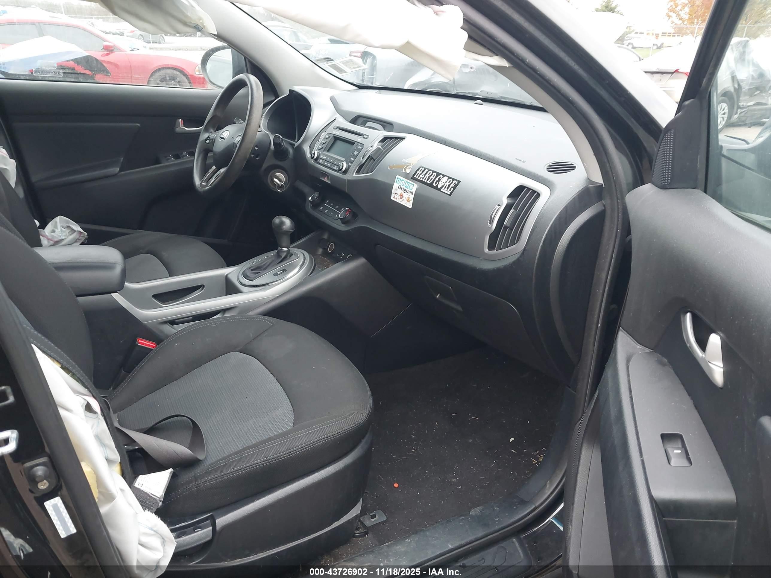 KIA SPORTAGE image 5