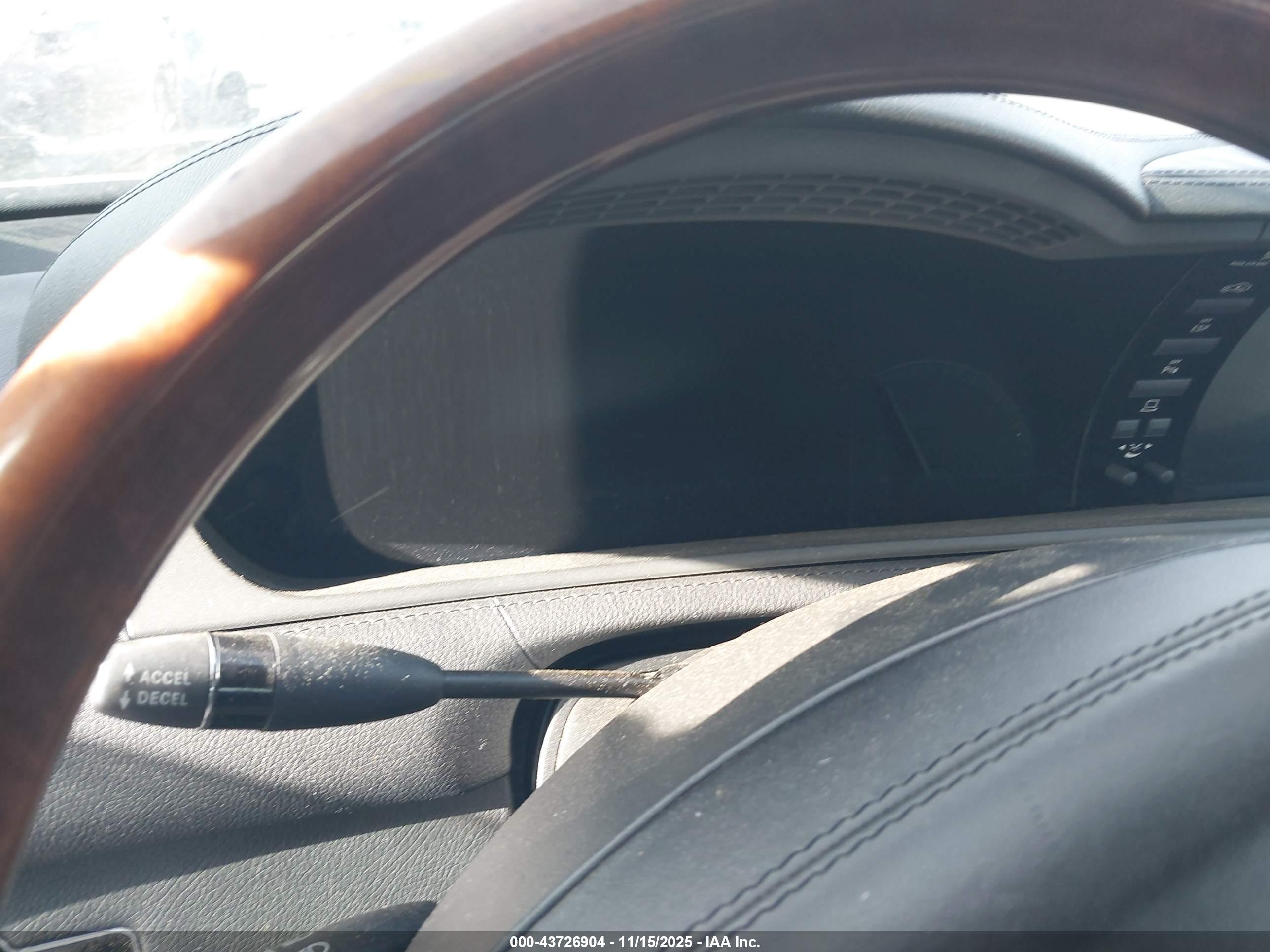 MERCEDES-BENZ CL image 7