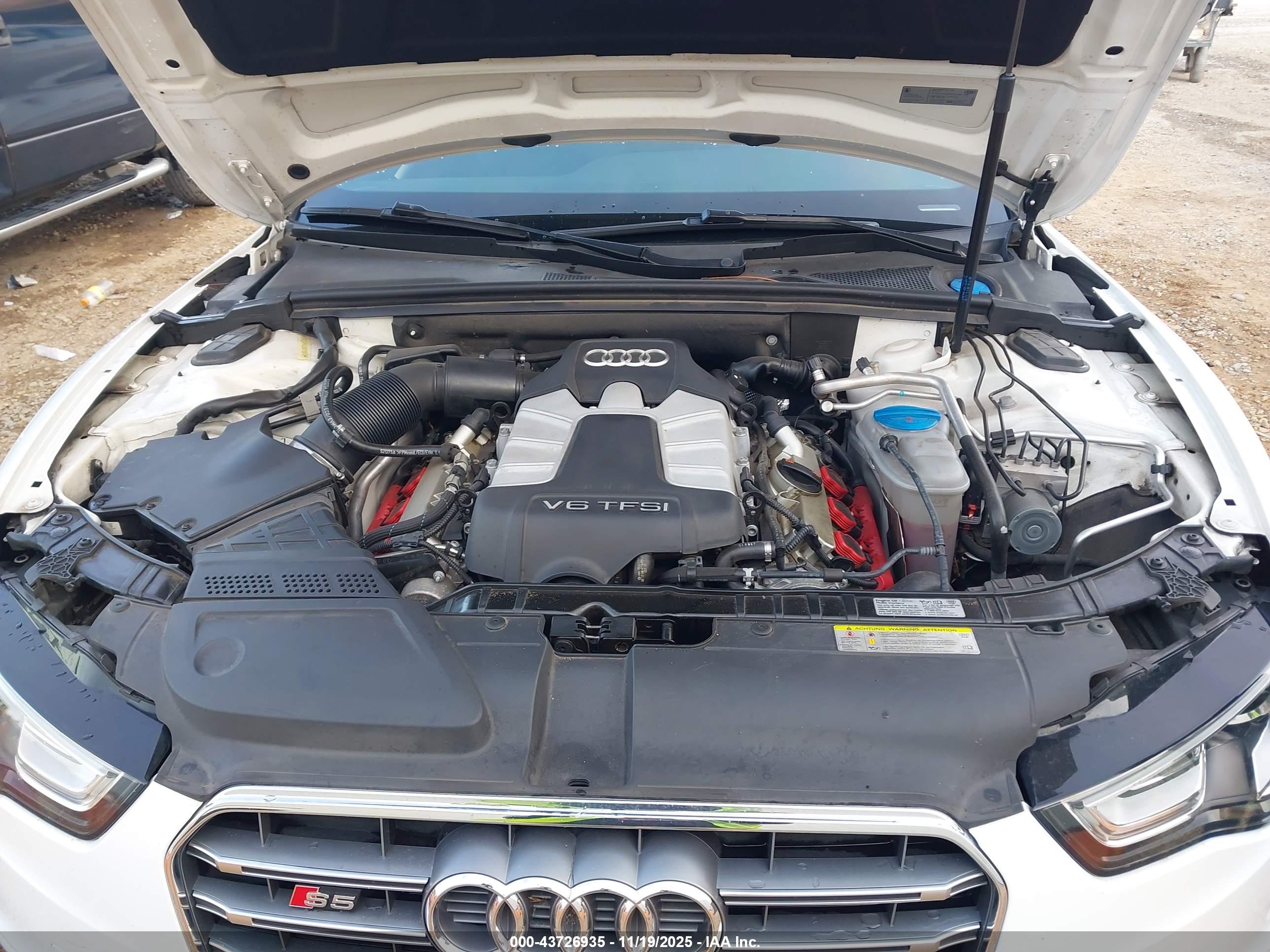 AUDI S5 image 10