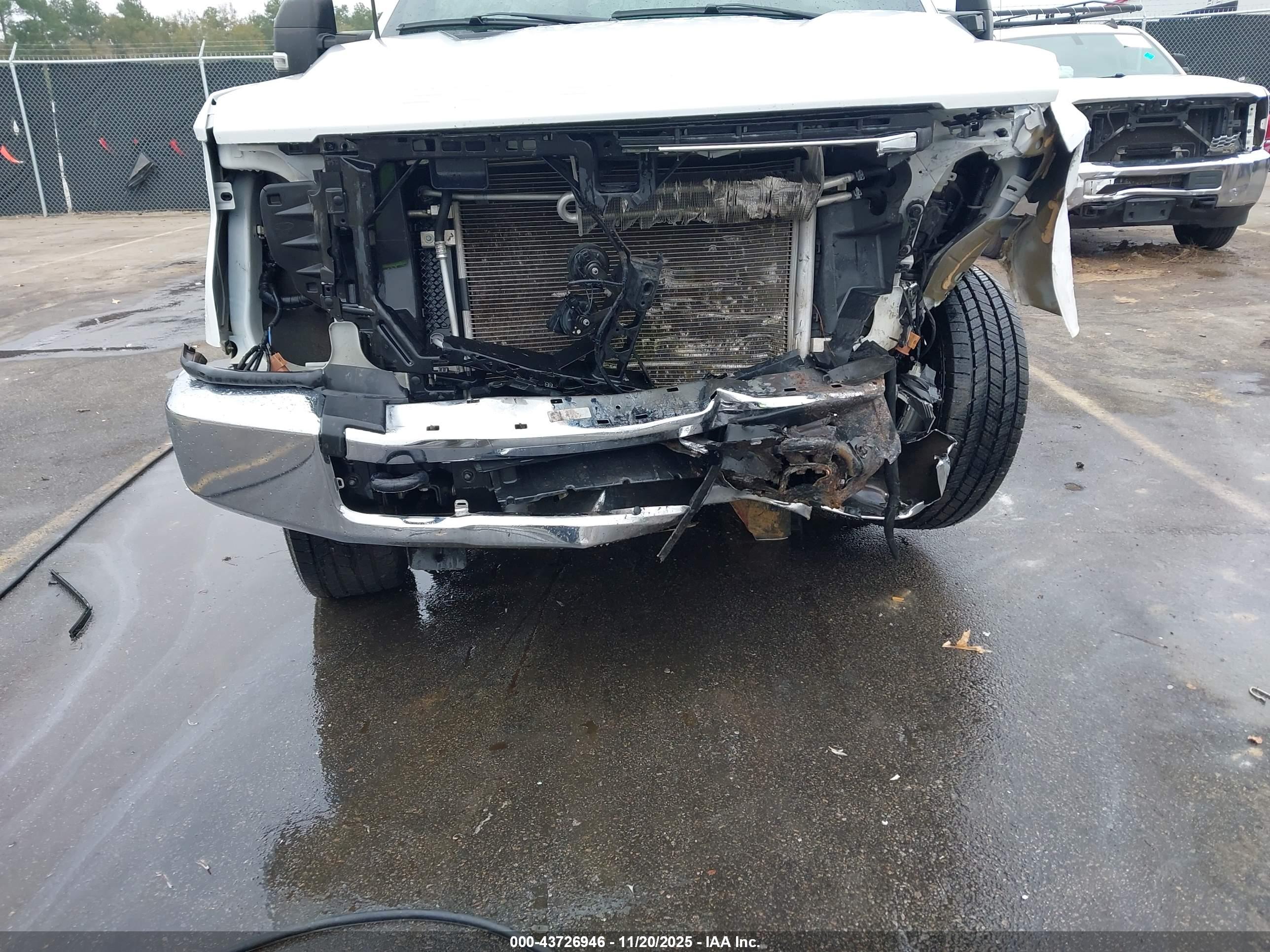 FORD F-250 image 6