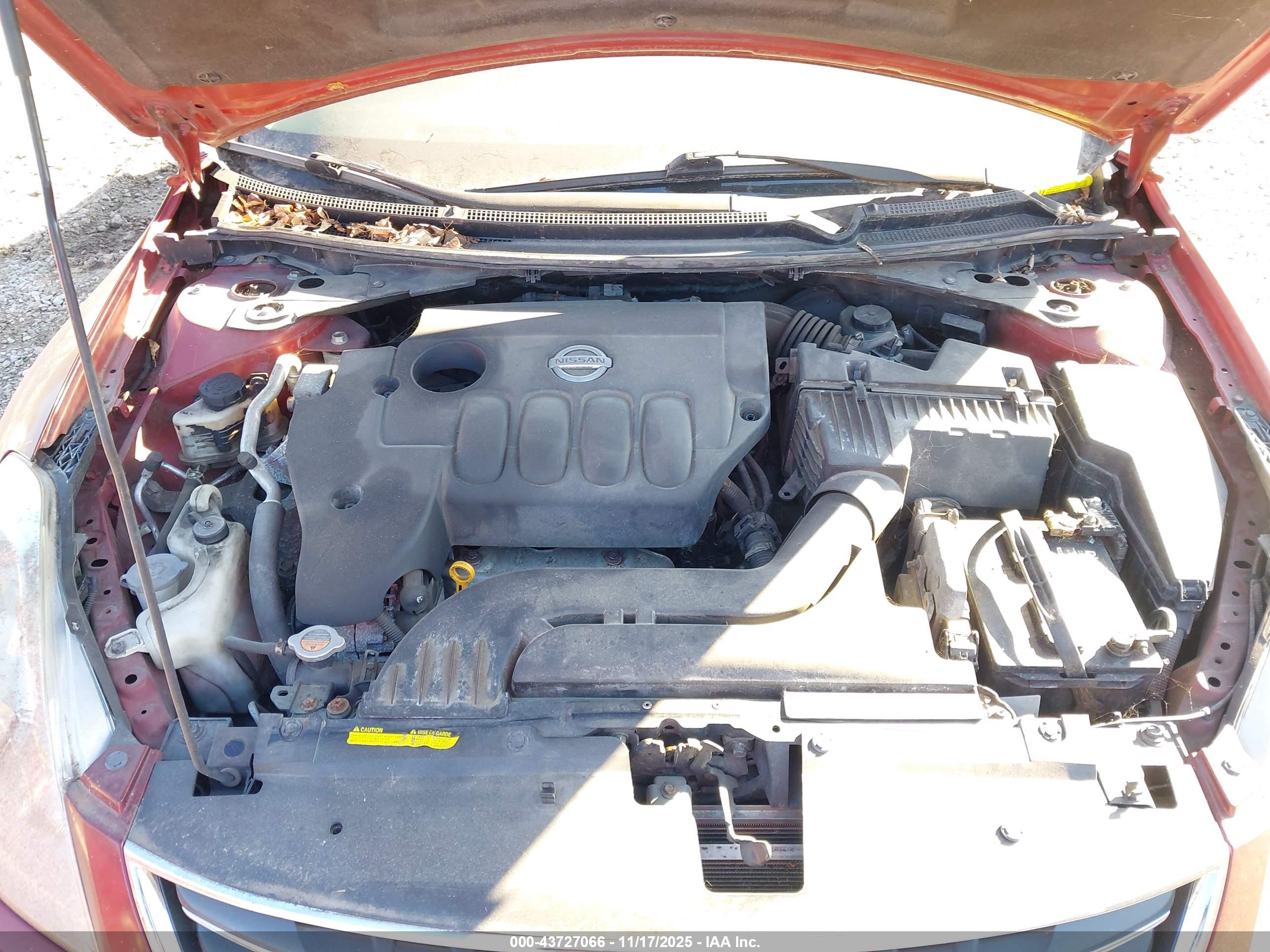 NISSAN ALTIMA image 10