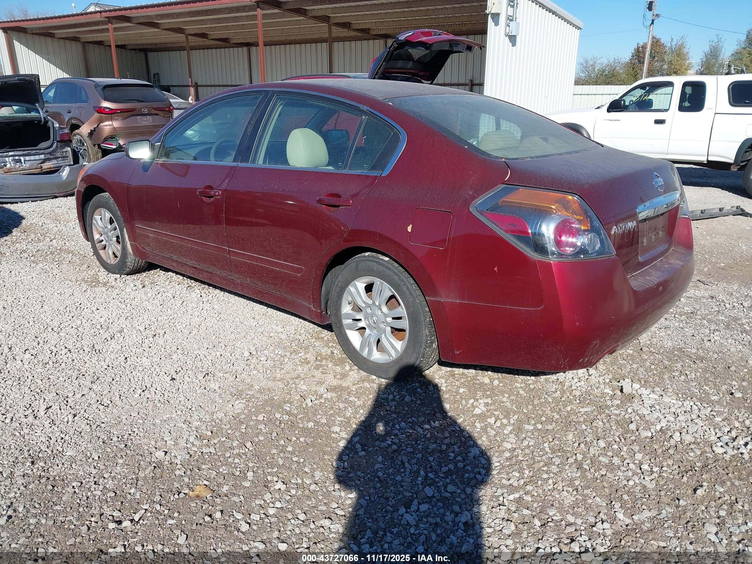 NISSAN ALTIMA image 3