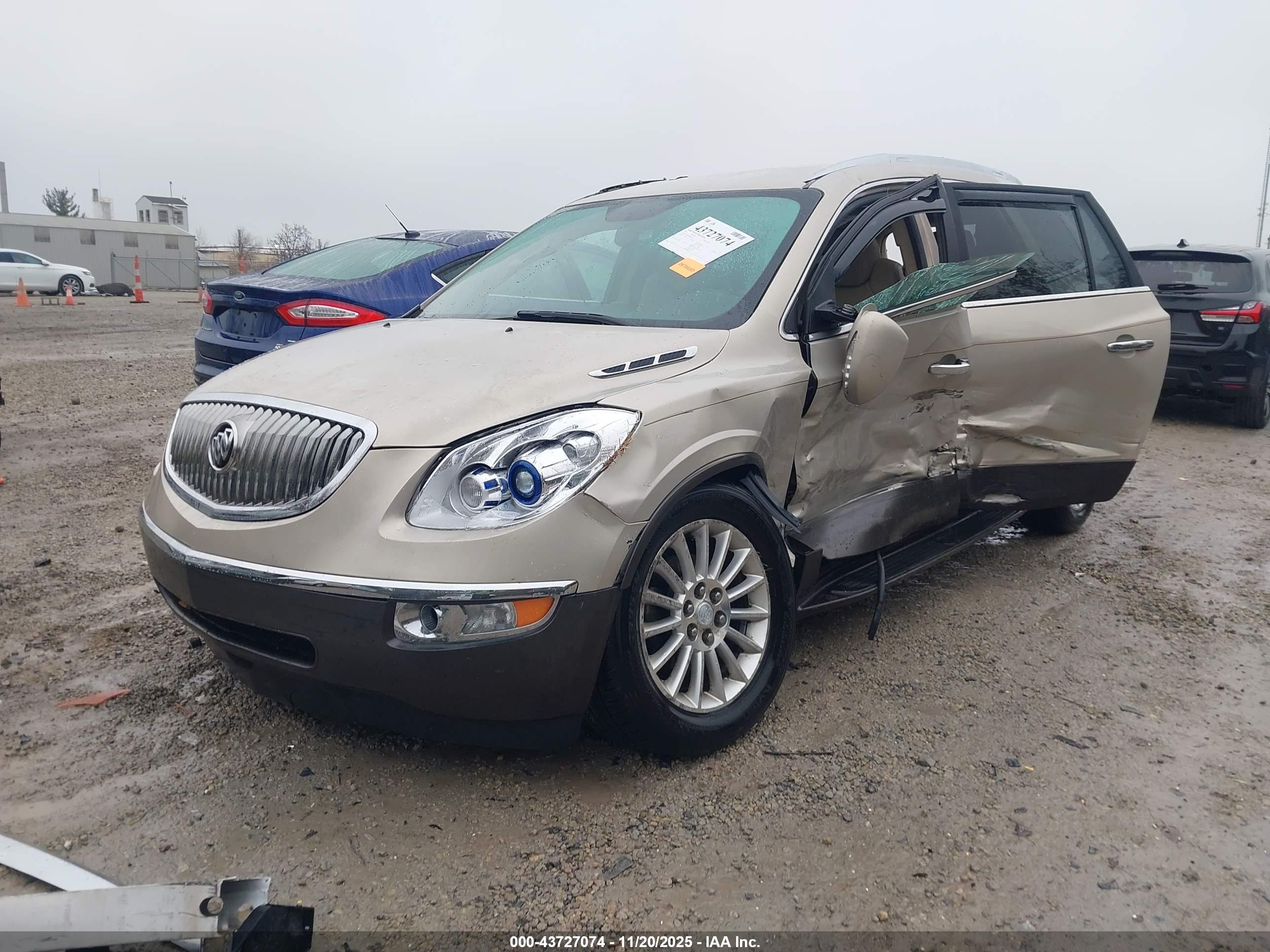 BUICK ENCLAVE image 2