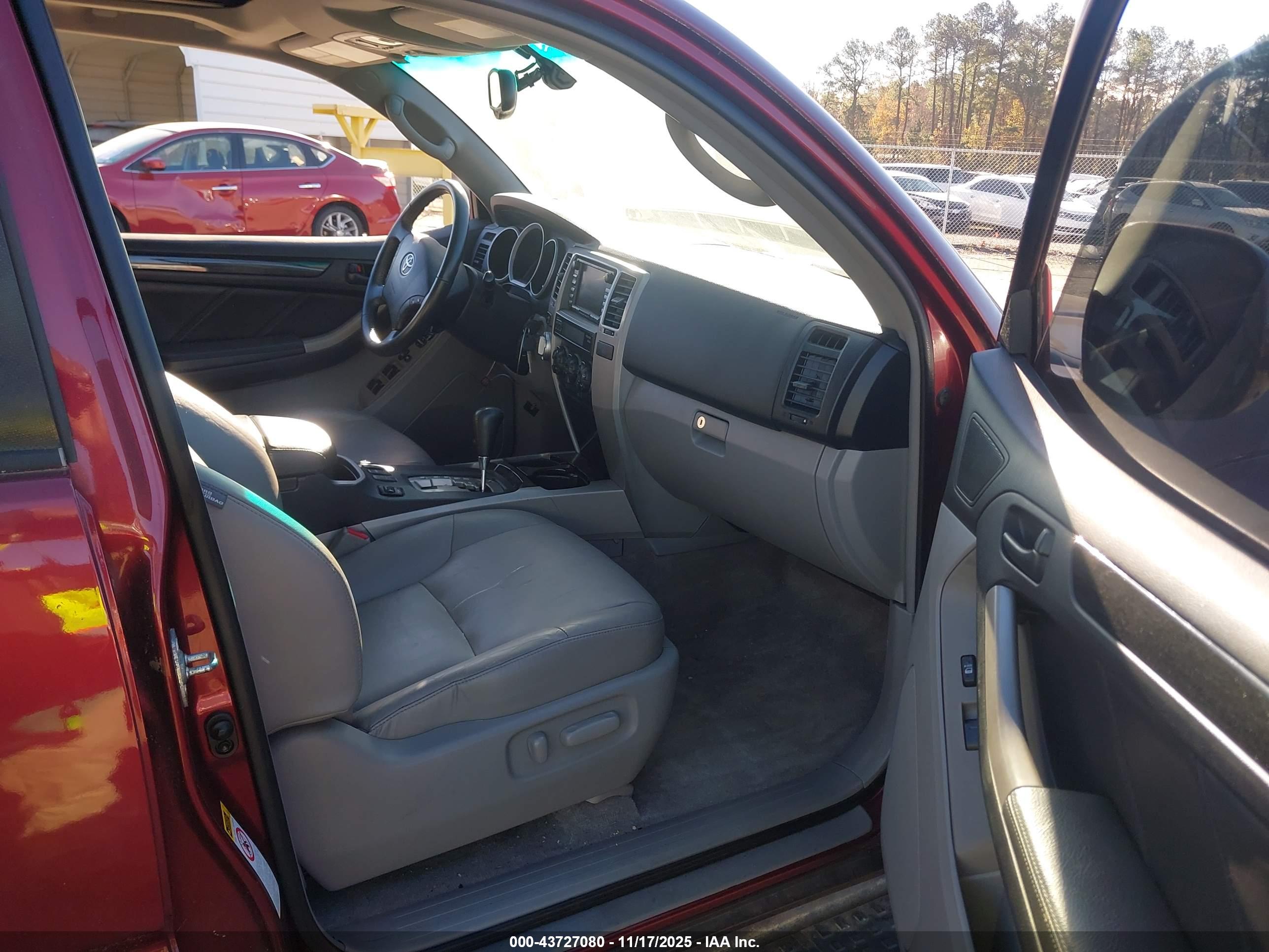 TOYOTA 4RUNNER image 5
