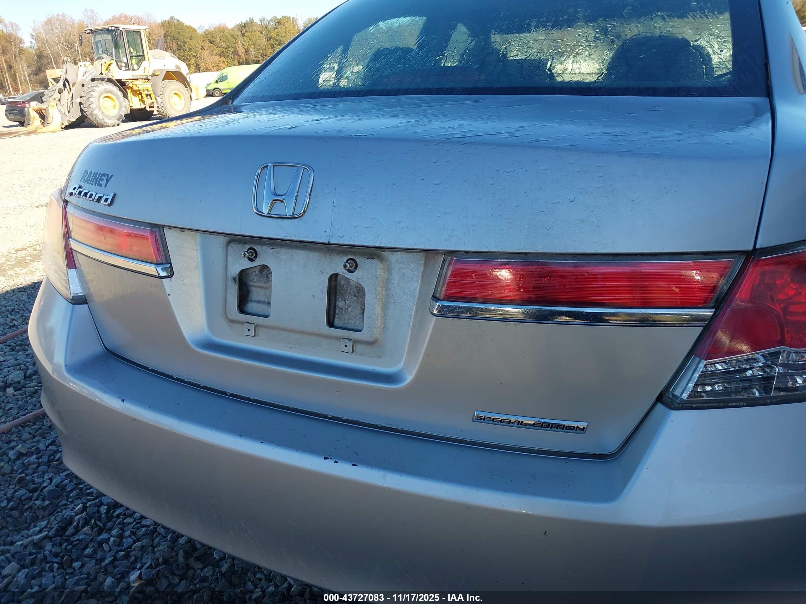 HONDA ACCORD image 6
