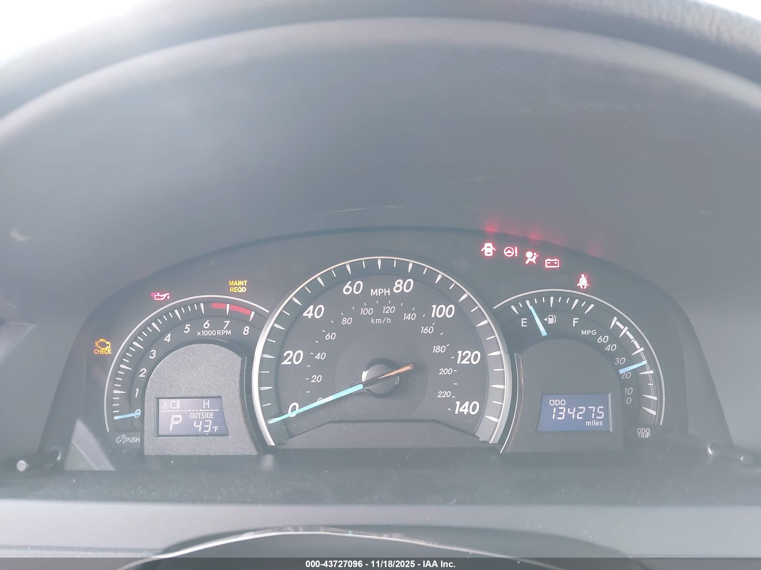 TOYOTA CAMRY image 7