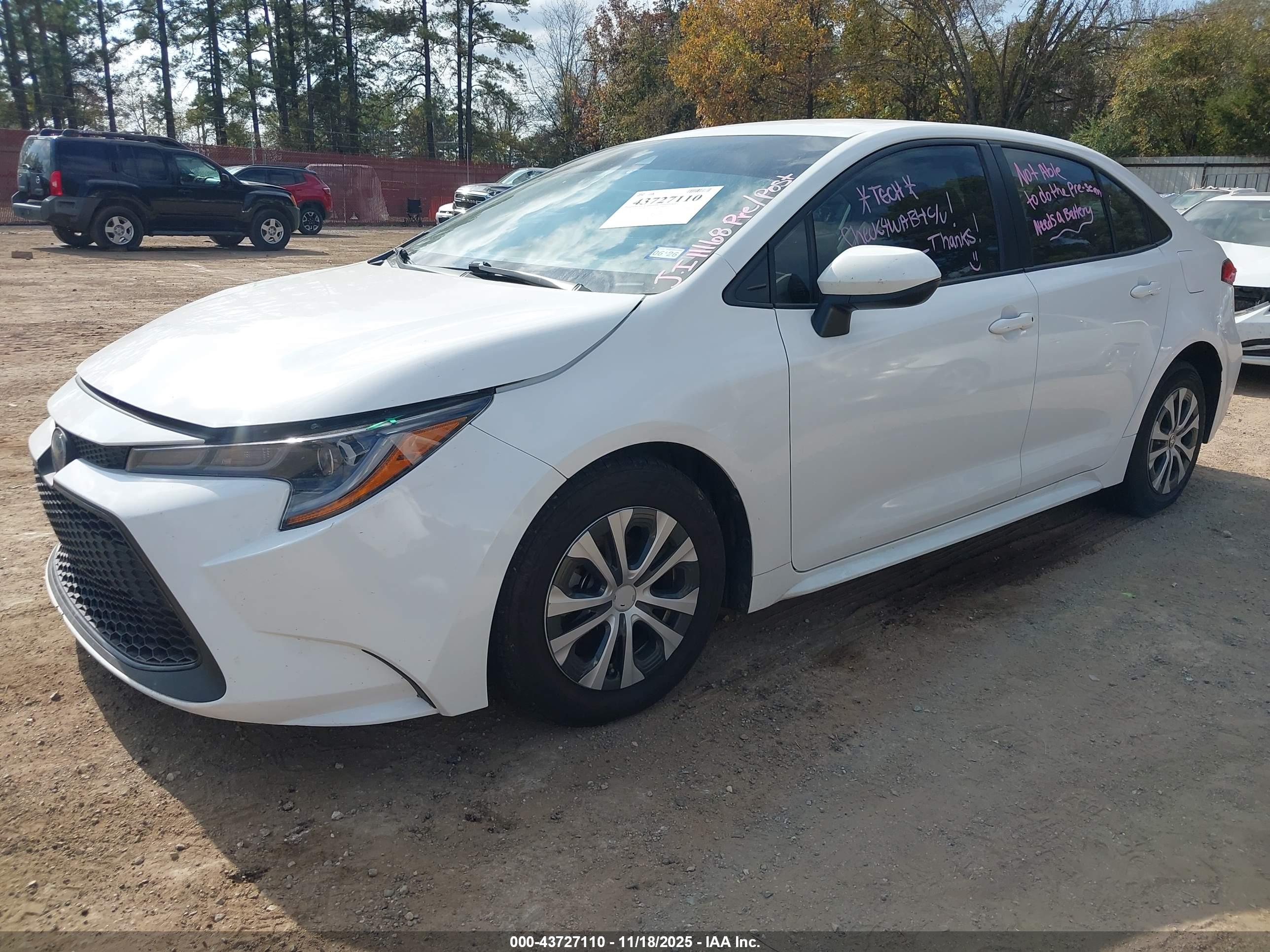 TOYOTA COROLLA image 2