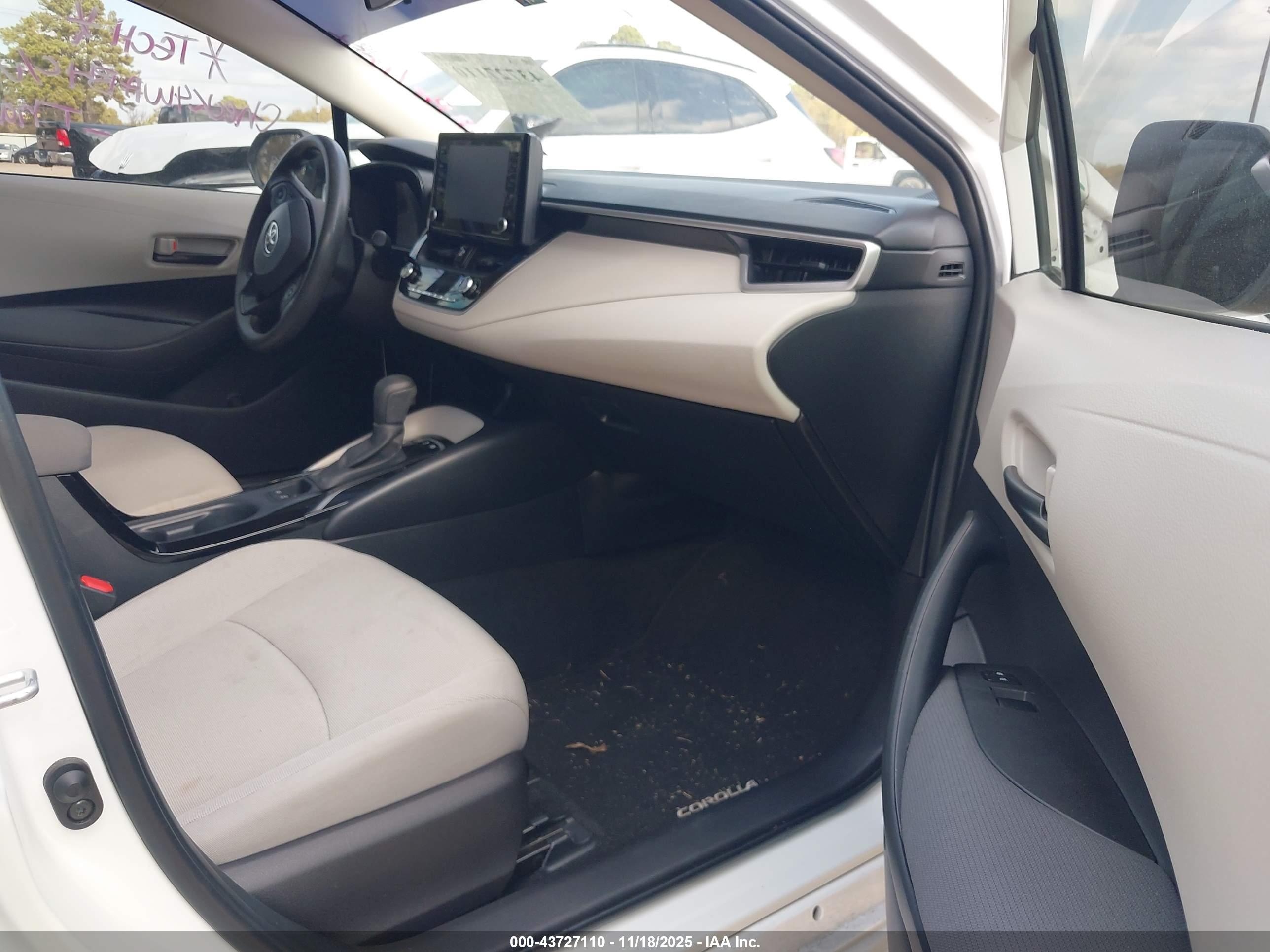 TOYOTA COROLLA image 5