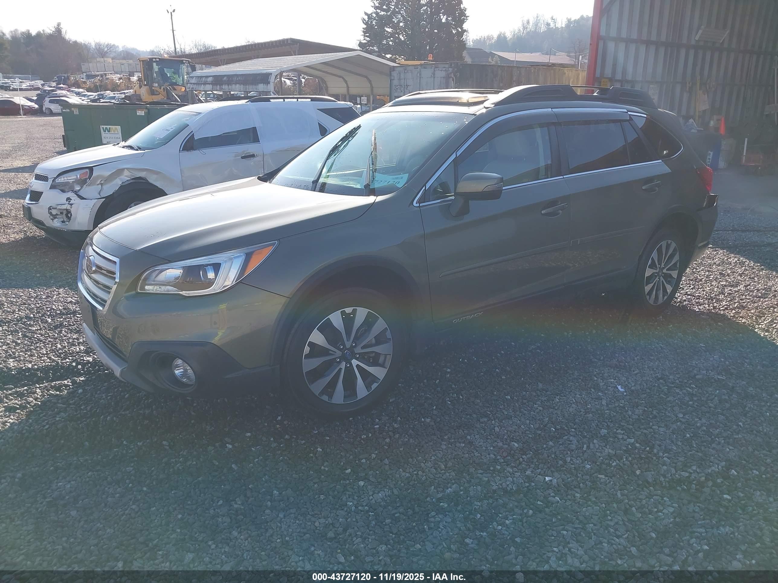 SUBARU OUTBACK image 2