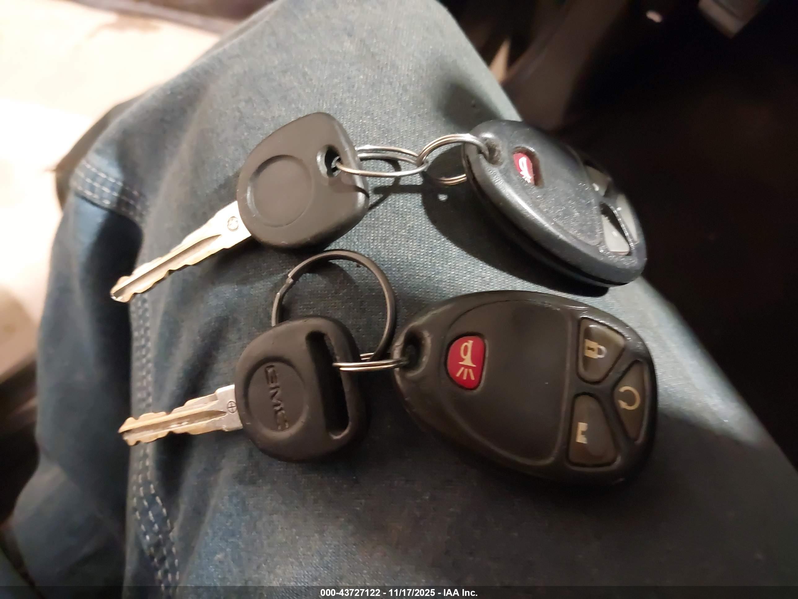 GMC SIERRA image 11