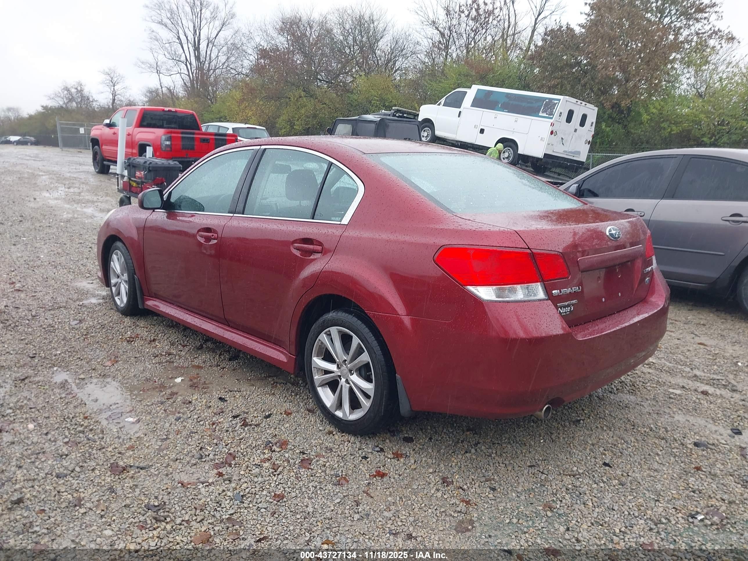 SUBARU LEGACY image 3