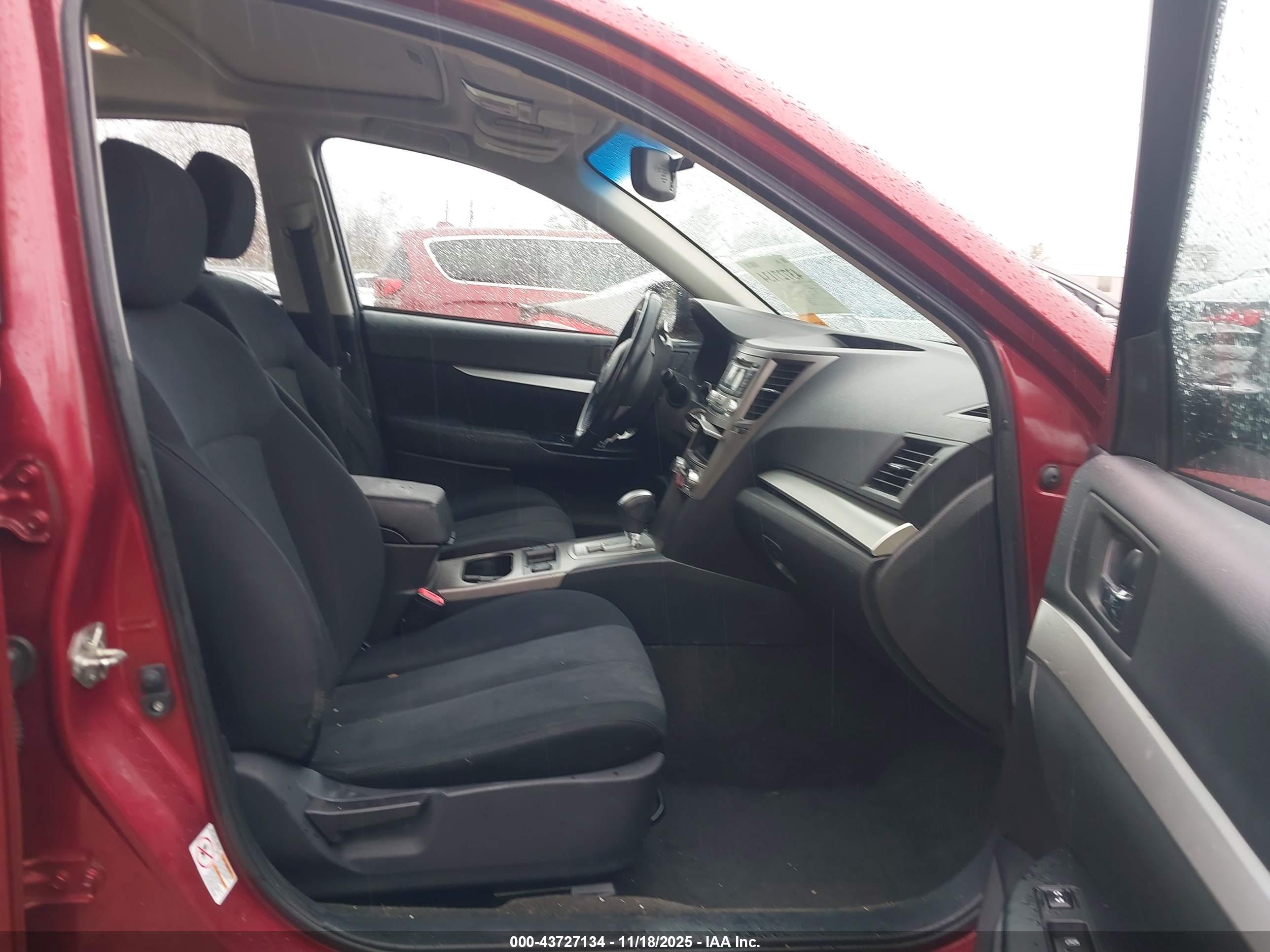 SUBARU LEGACY image 5
