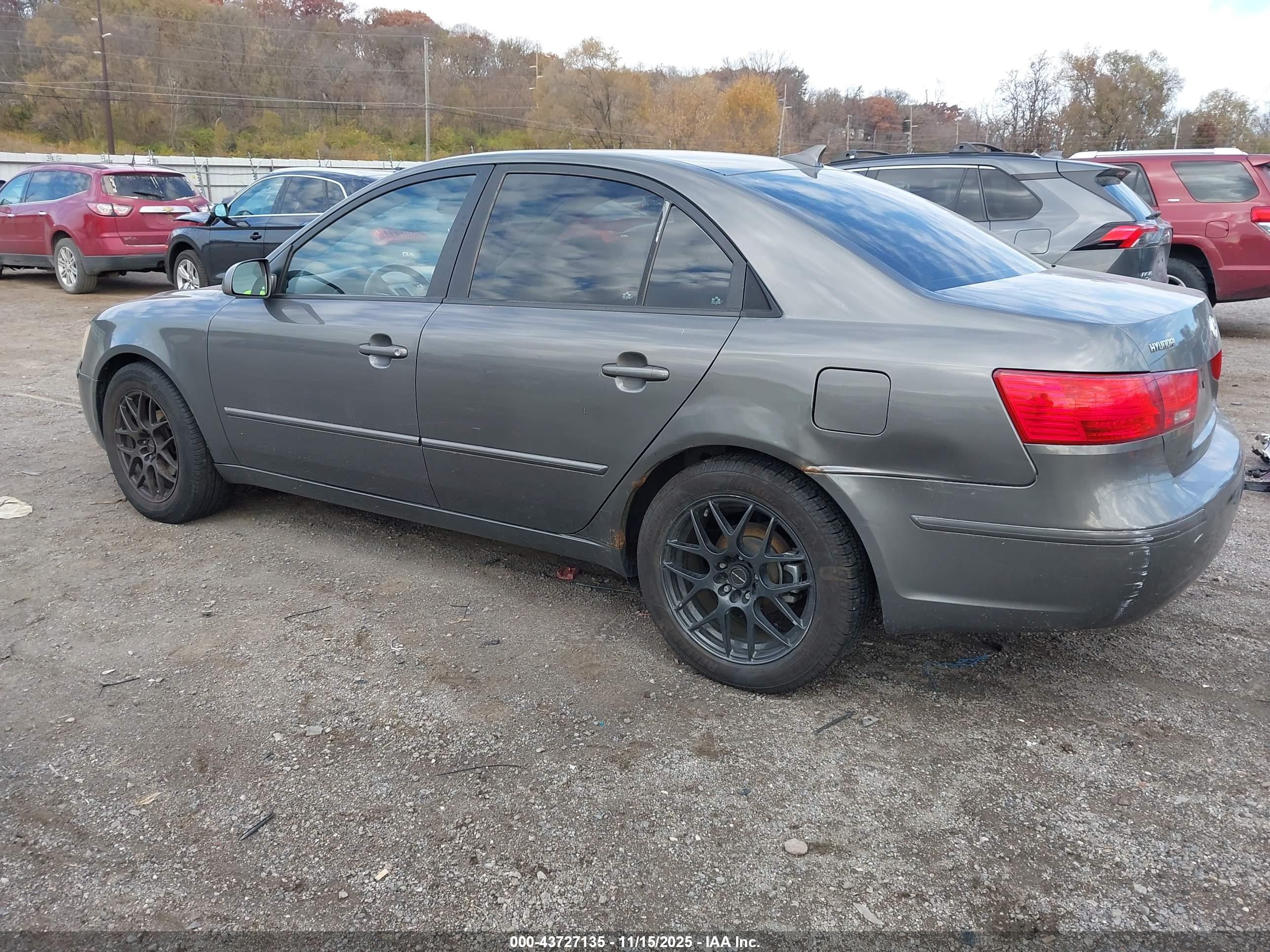 HYUNDAI SONATA image 3