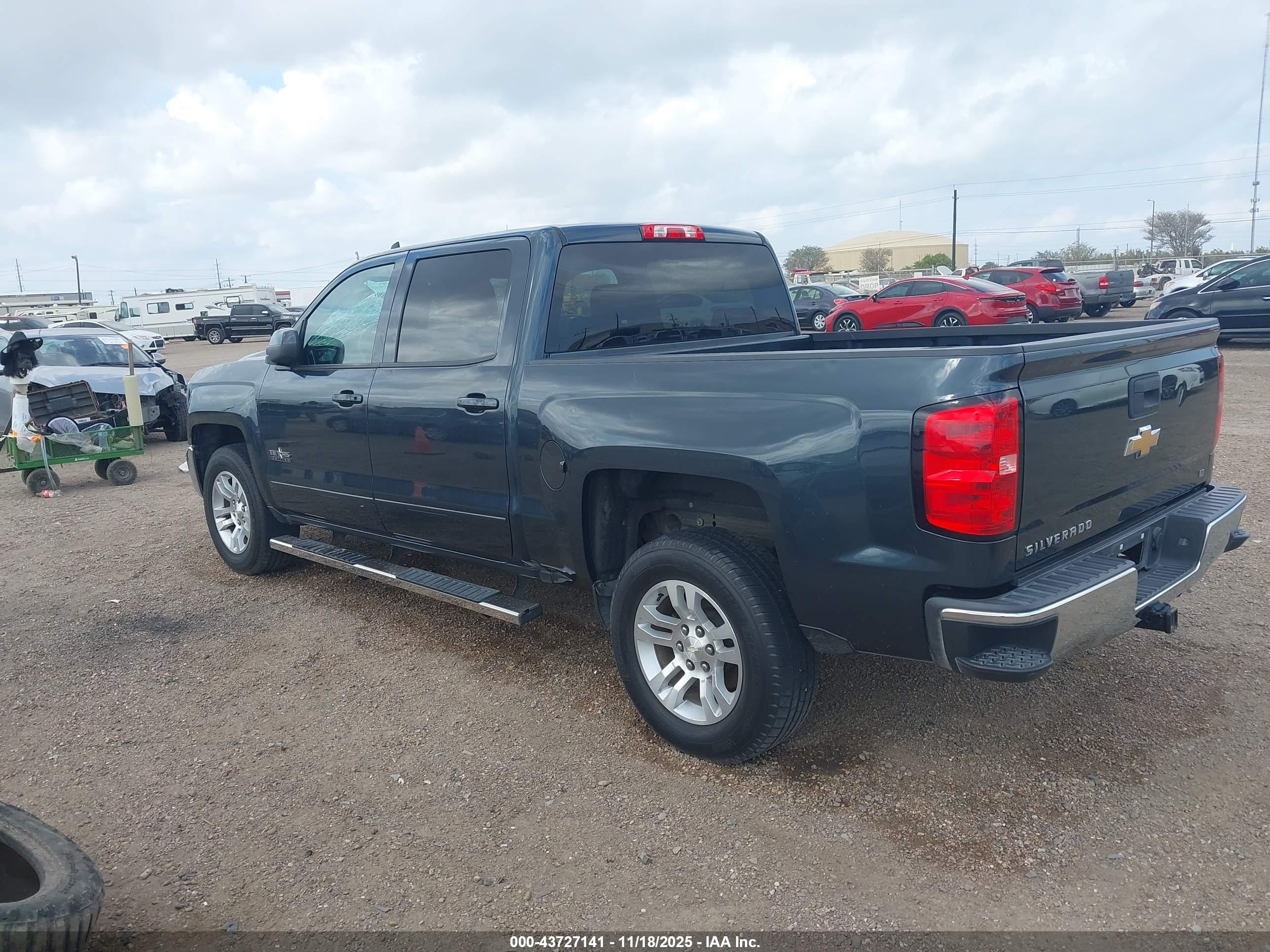 CHEVROLET SILVERADO image 3