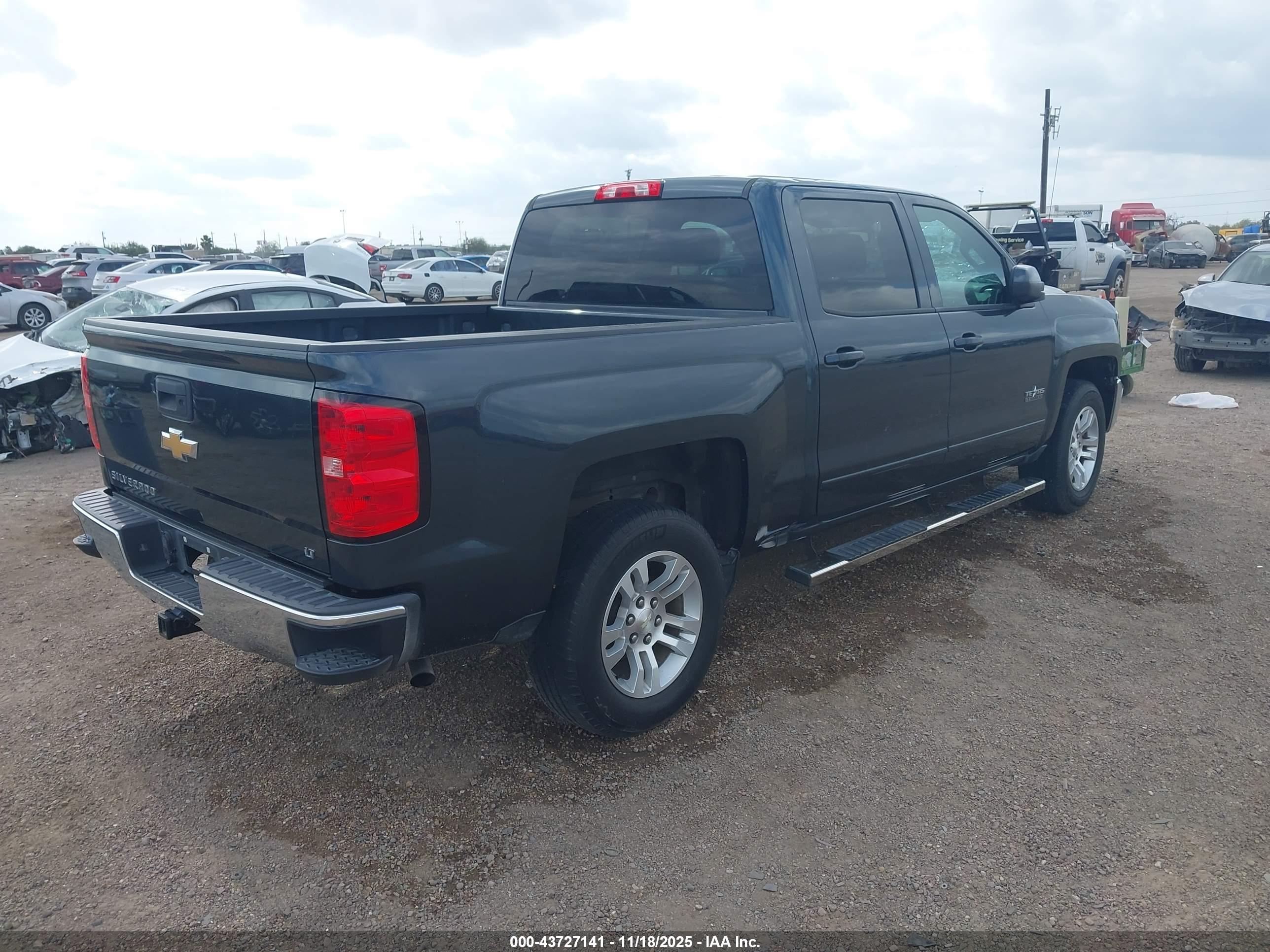 CHEVROLET SILVERADO image 4