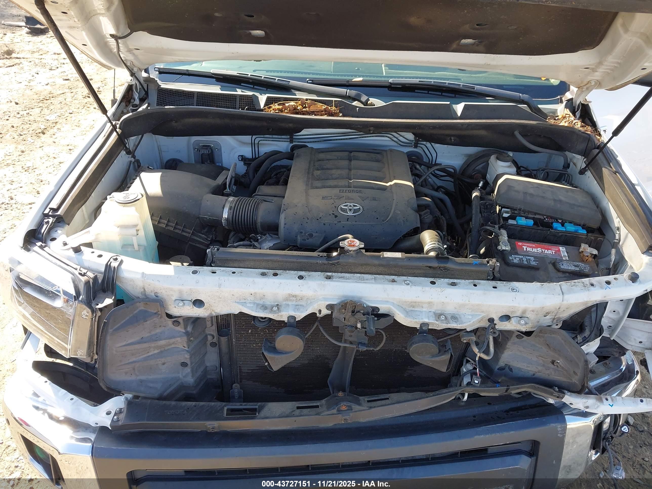 TOYOTA TUNDRA image 10