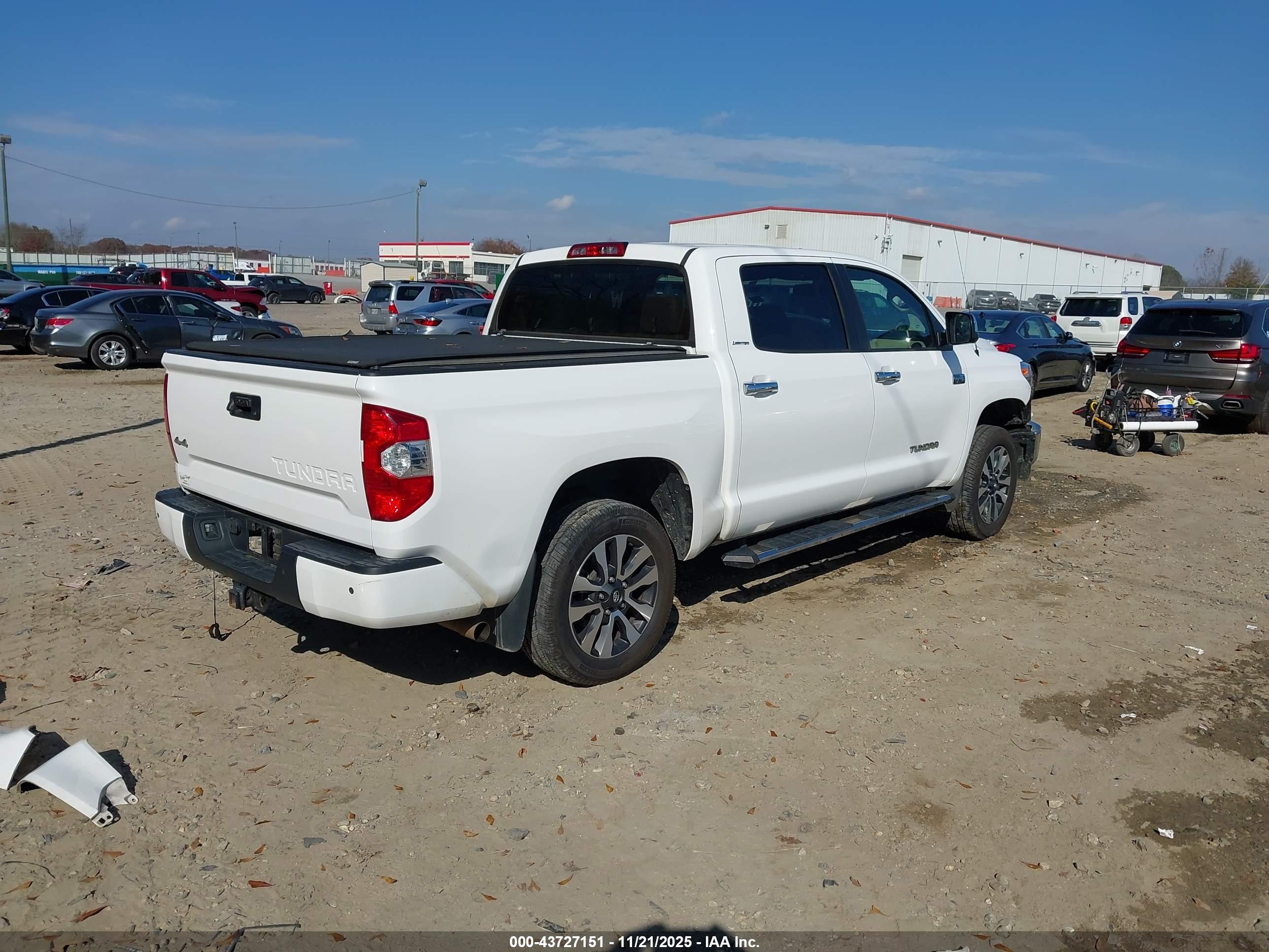 TOYOTA TUNDRA image 4