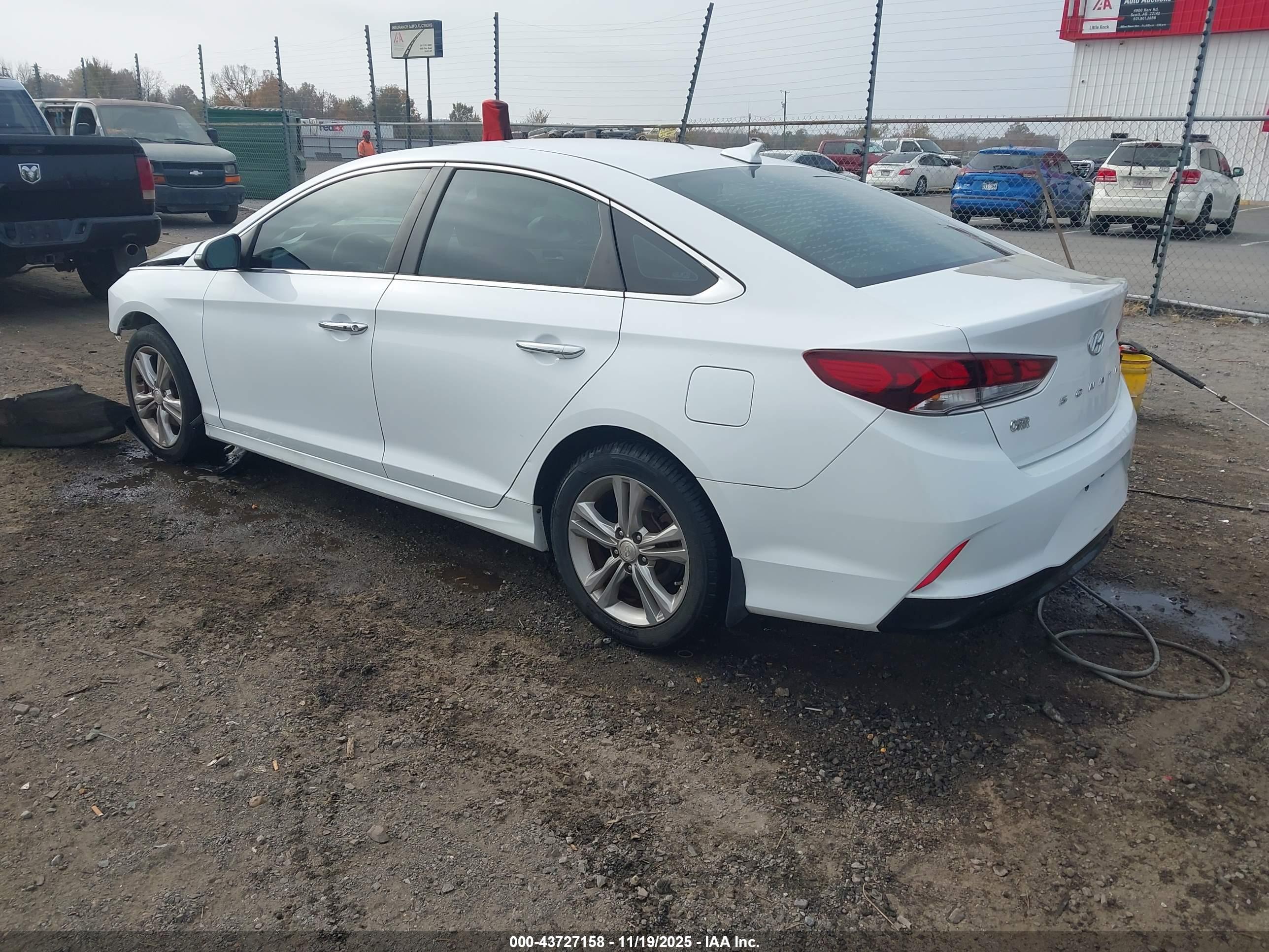 HYUNDAI SONATA image 3