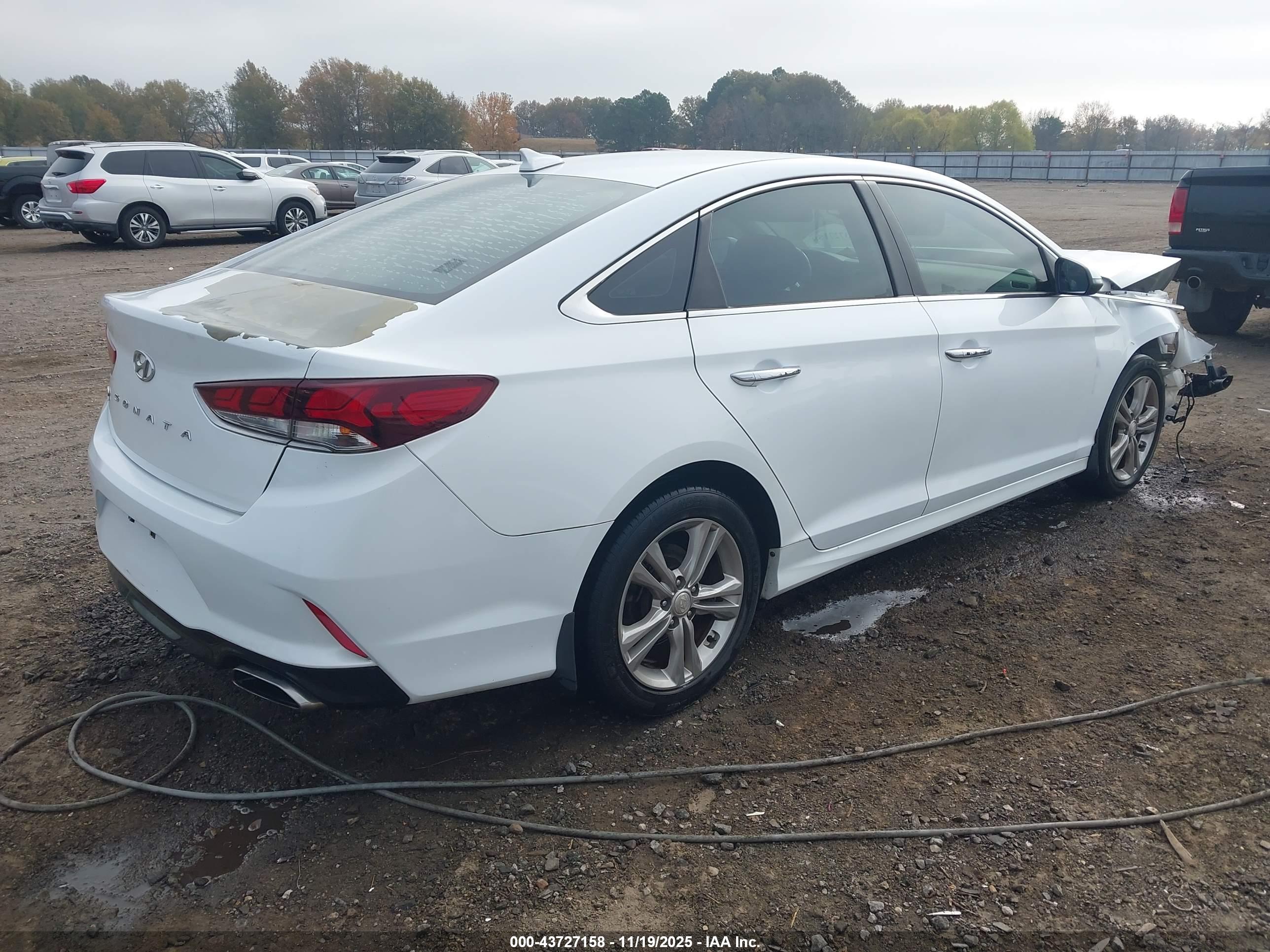 HYUNDAI SONATA image 4