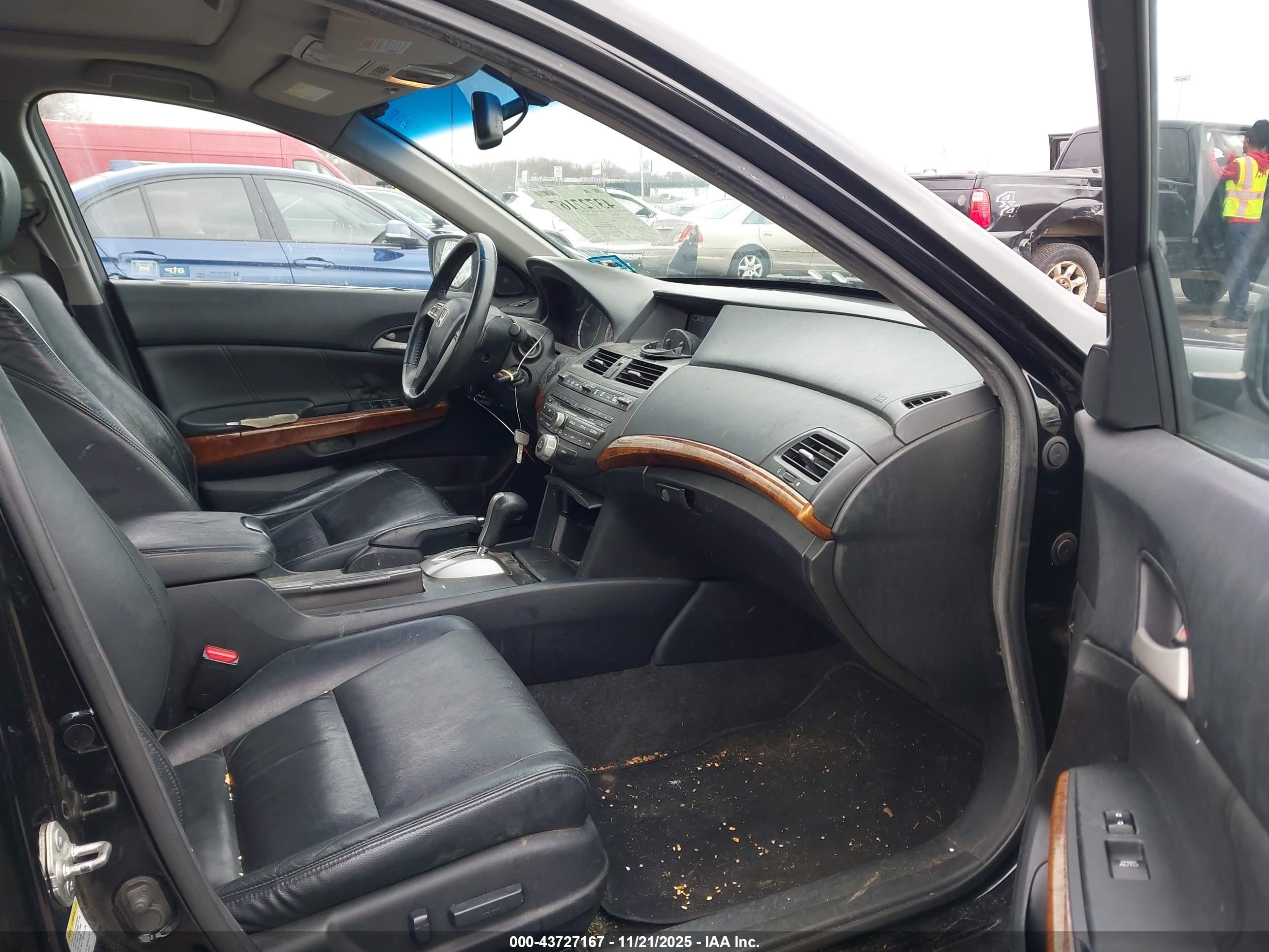 HONDA ACCORD image 5