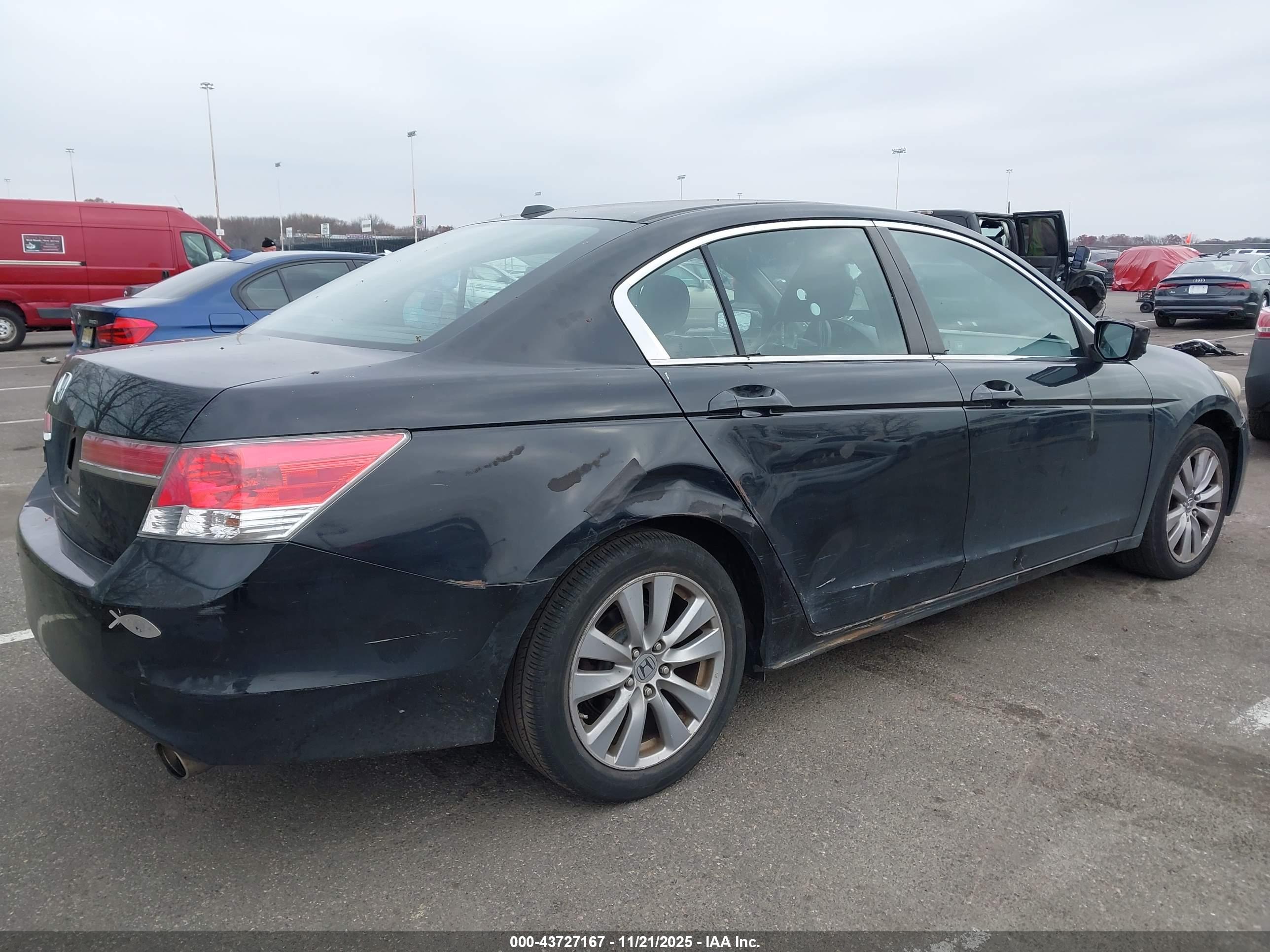 HONDA ACCORD image 6
