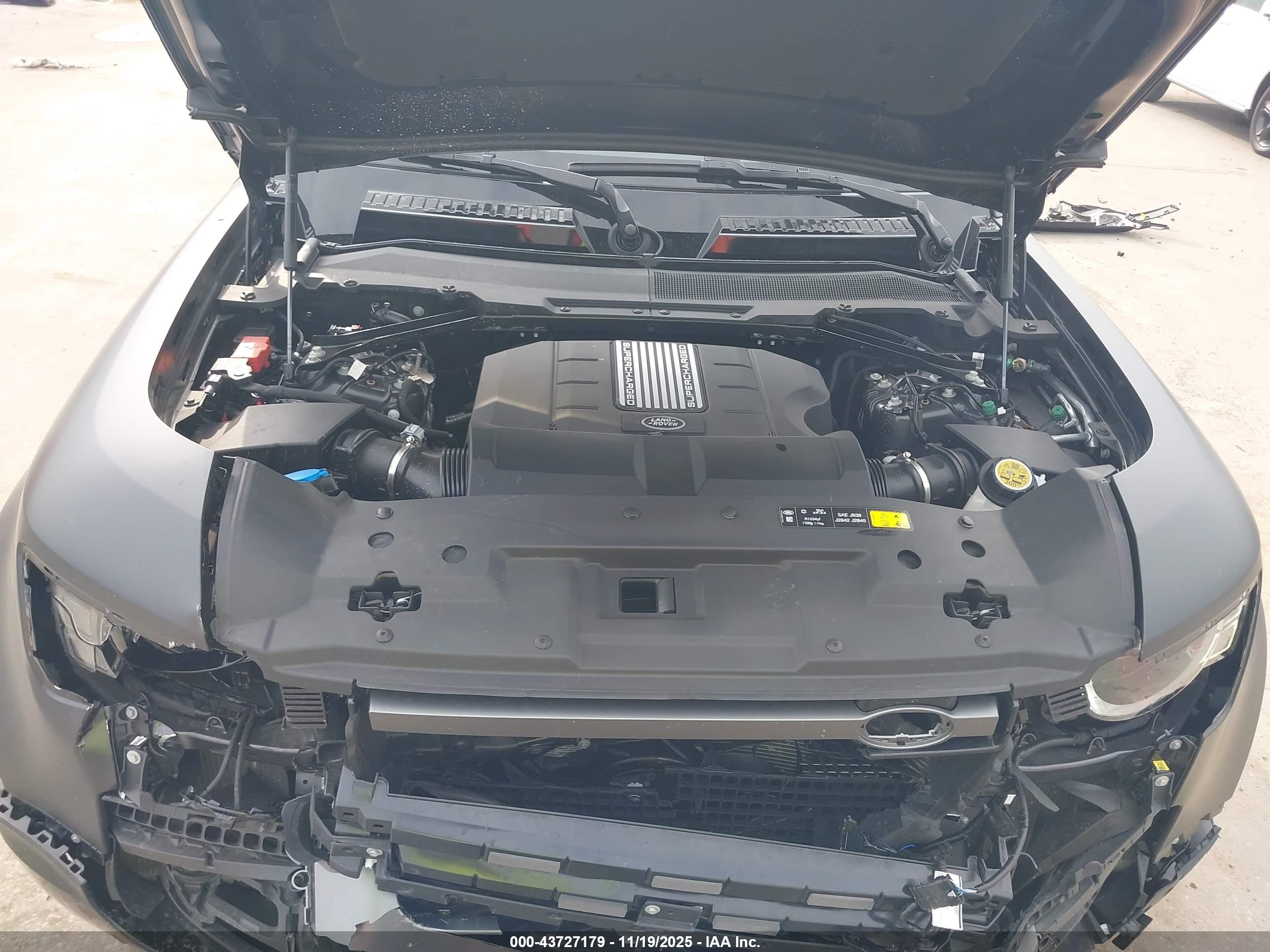 LAND ROVER image 10
