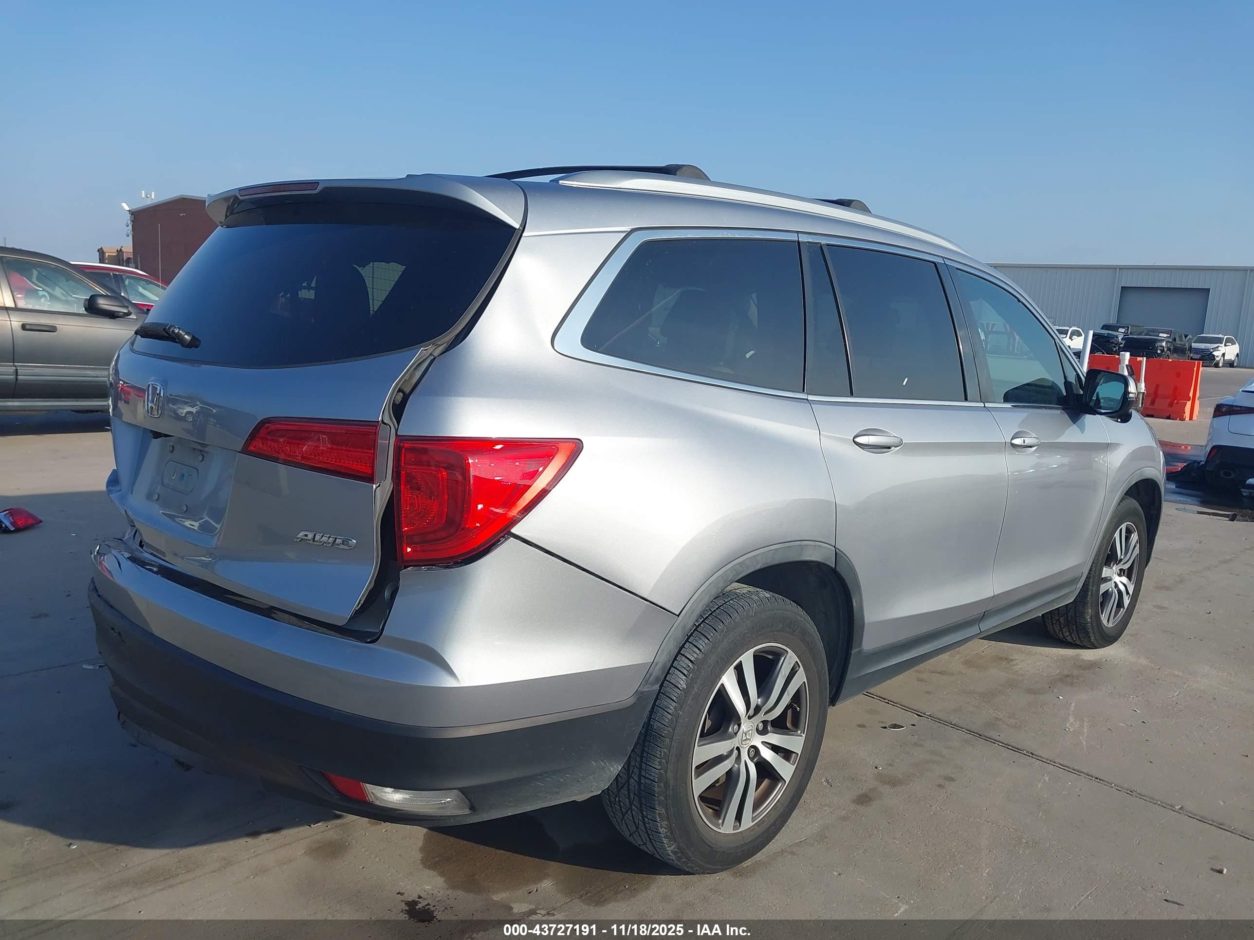 HONDA PILOT image 4