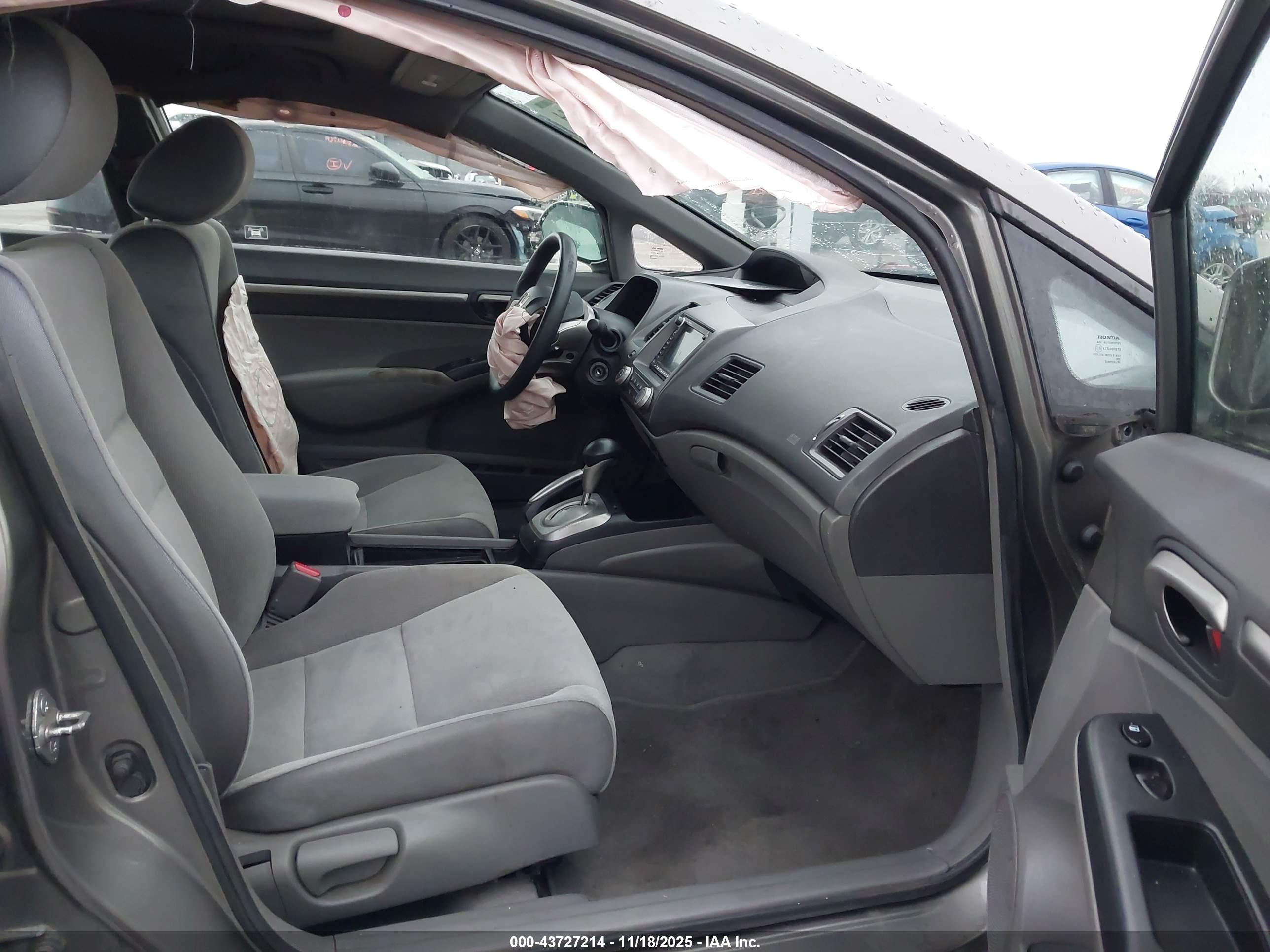 HONDA CIVIC image 5