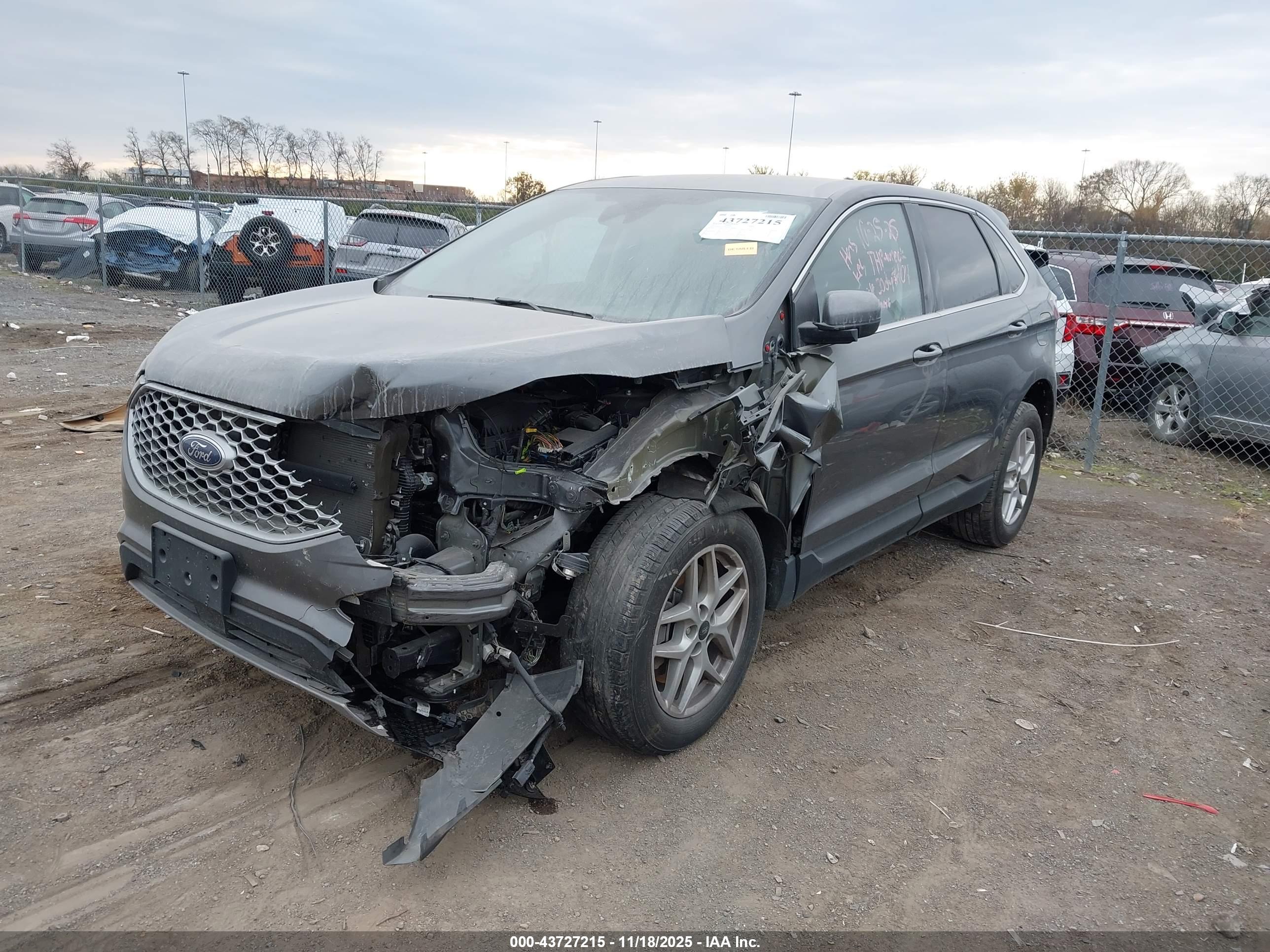 FORD EDGE image 2