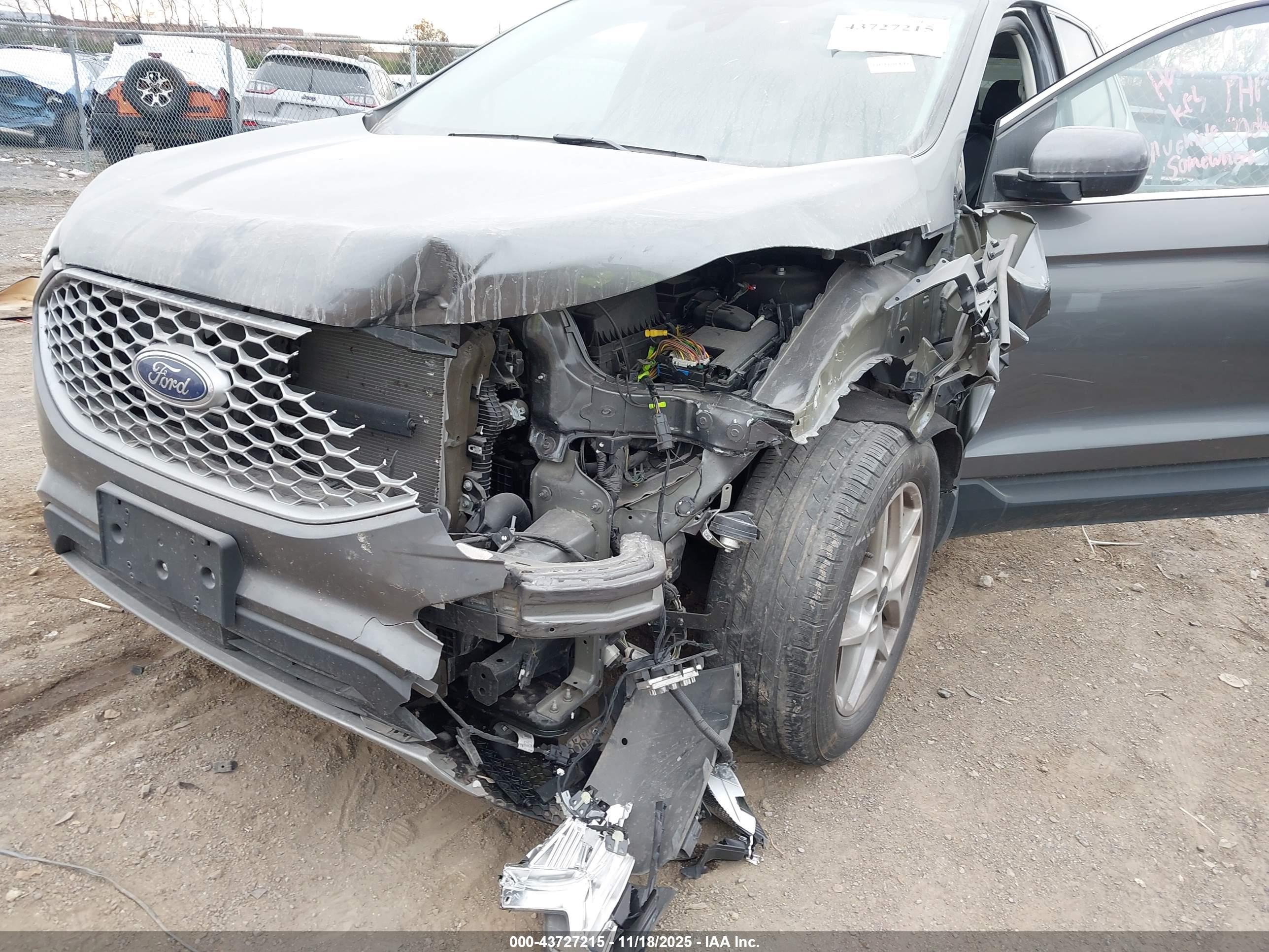 FORD EDGE image 6