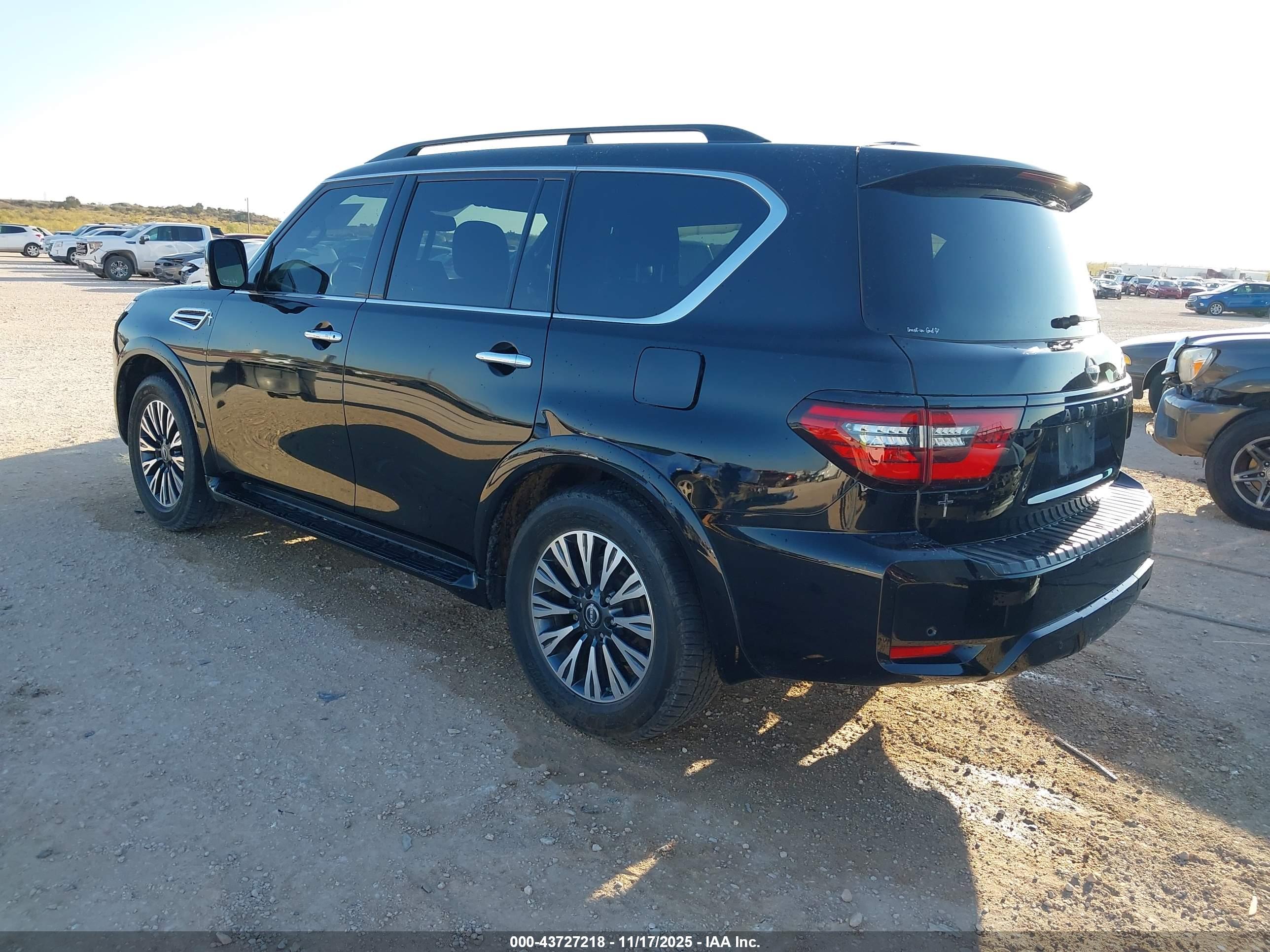 NISSAN ARMADA image 3