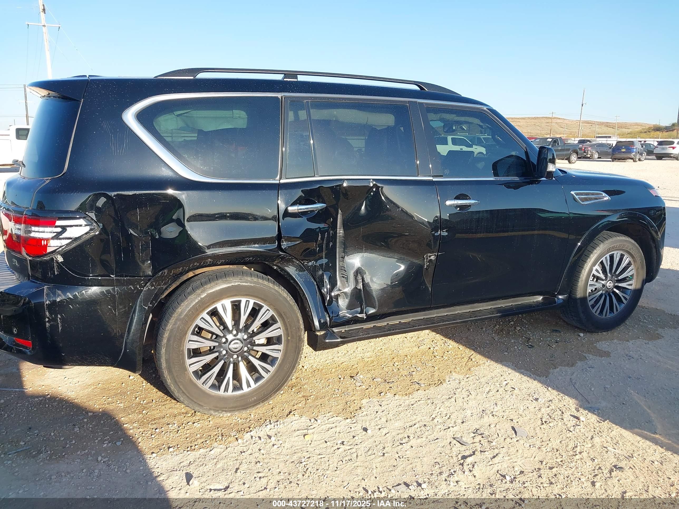 NISSAN ARMADA image 6