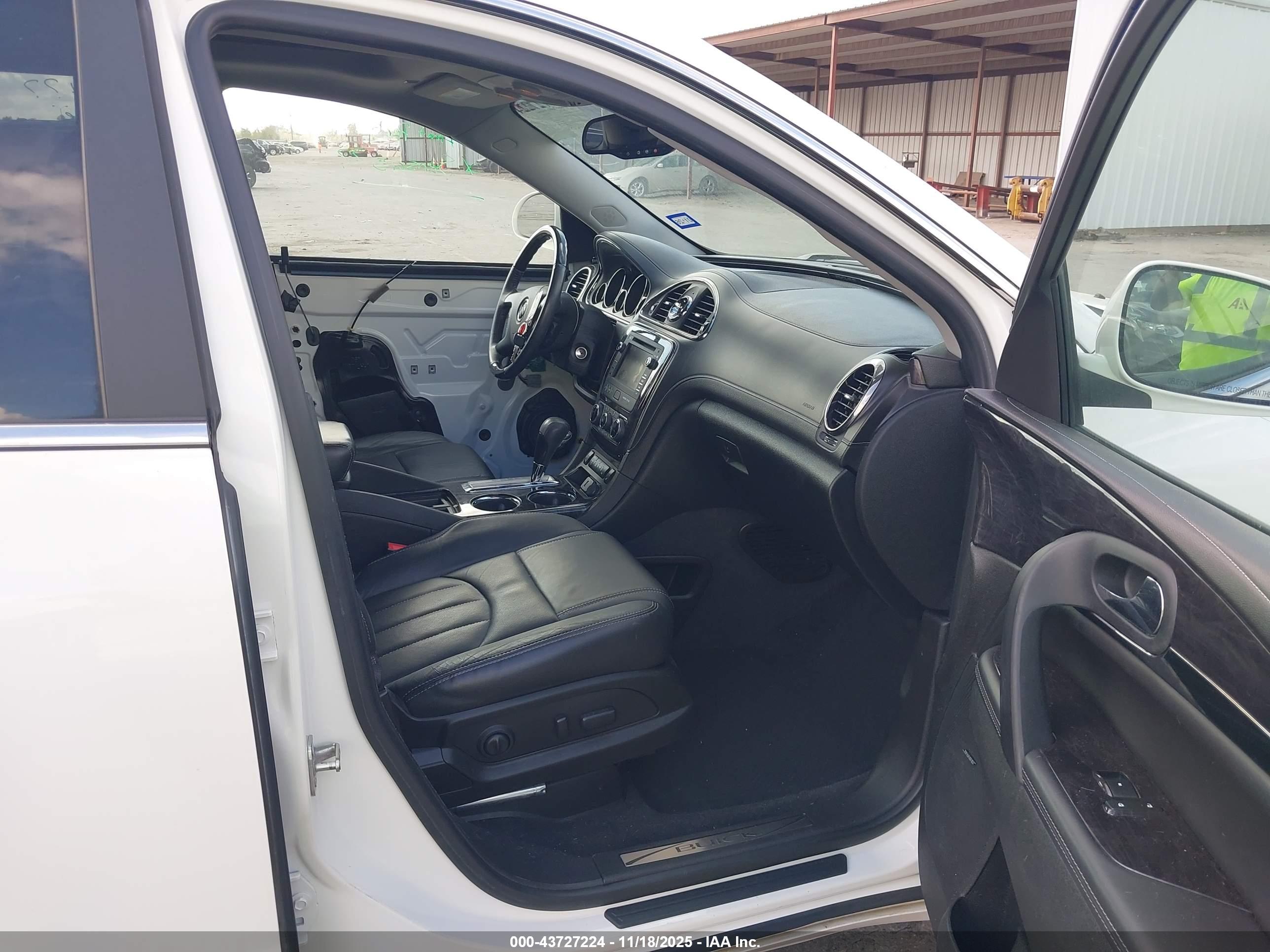 BUICK ENCLAVE image 5