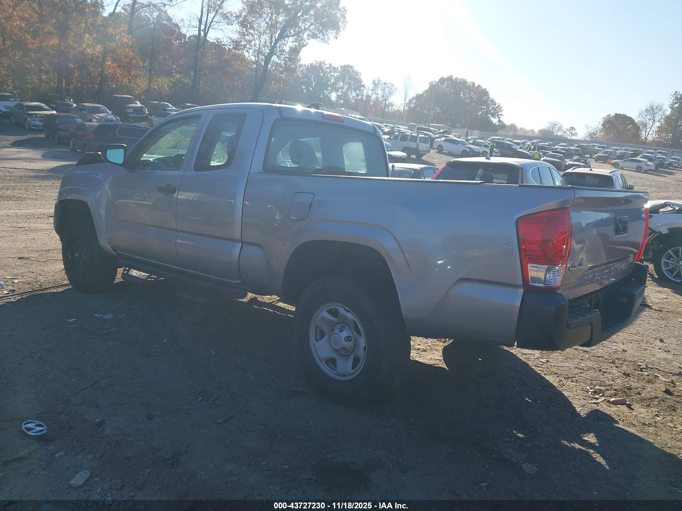 TOYOTA TACOMA image 3