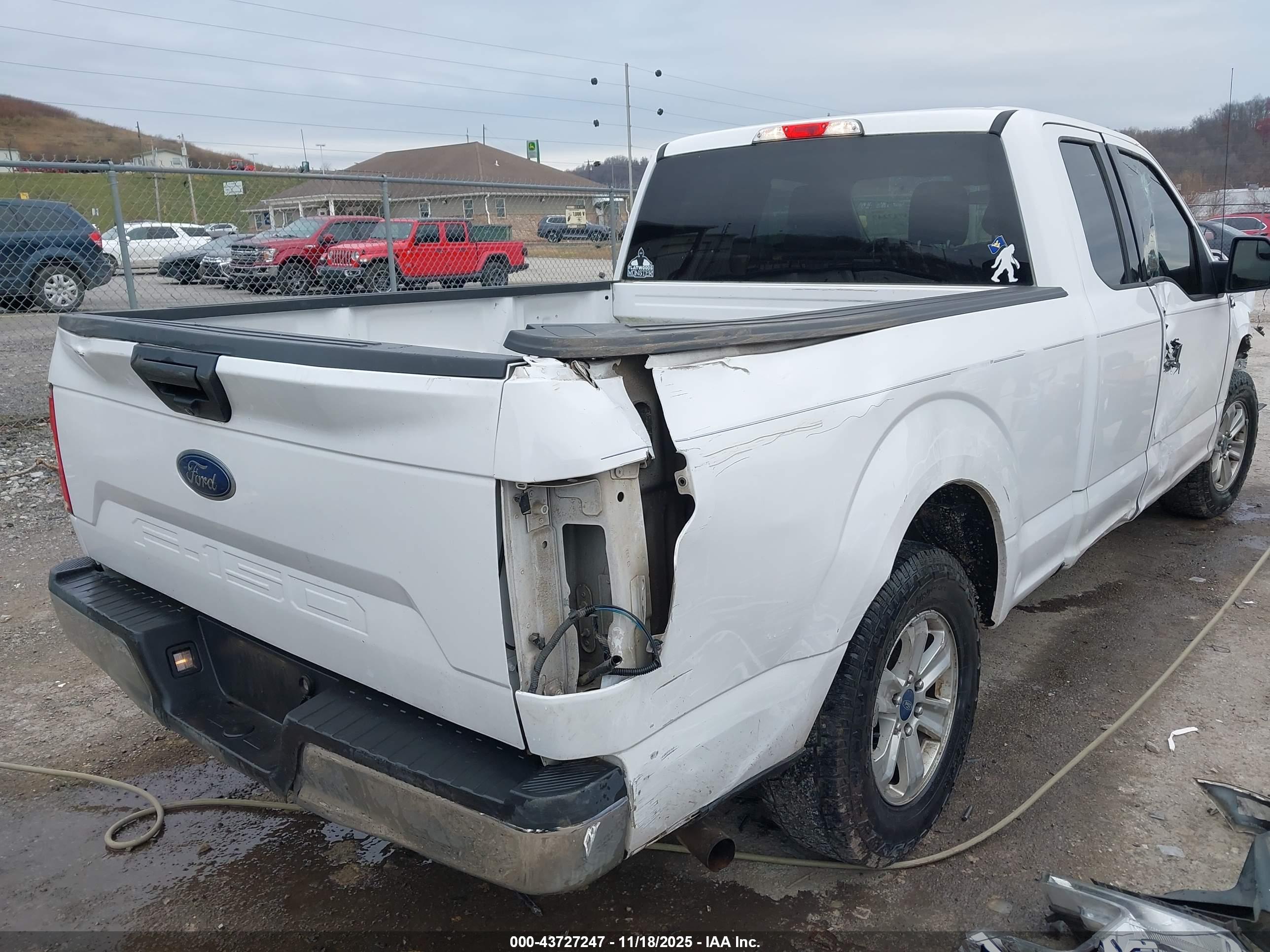 FORD F-150 image 4