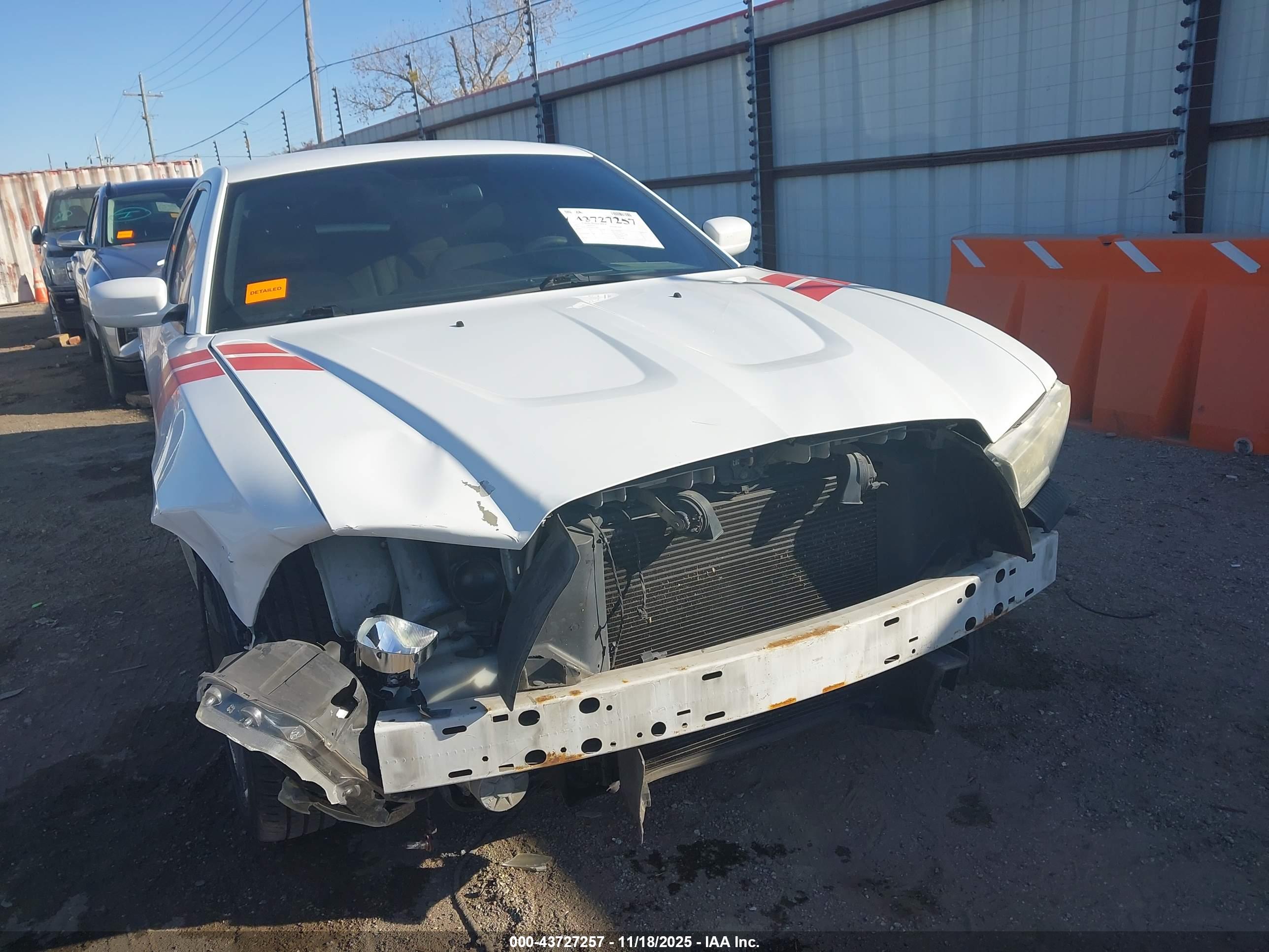 DODGE CHARGER image 6