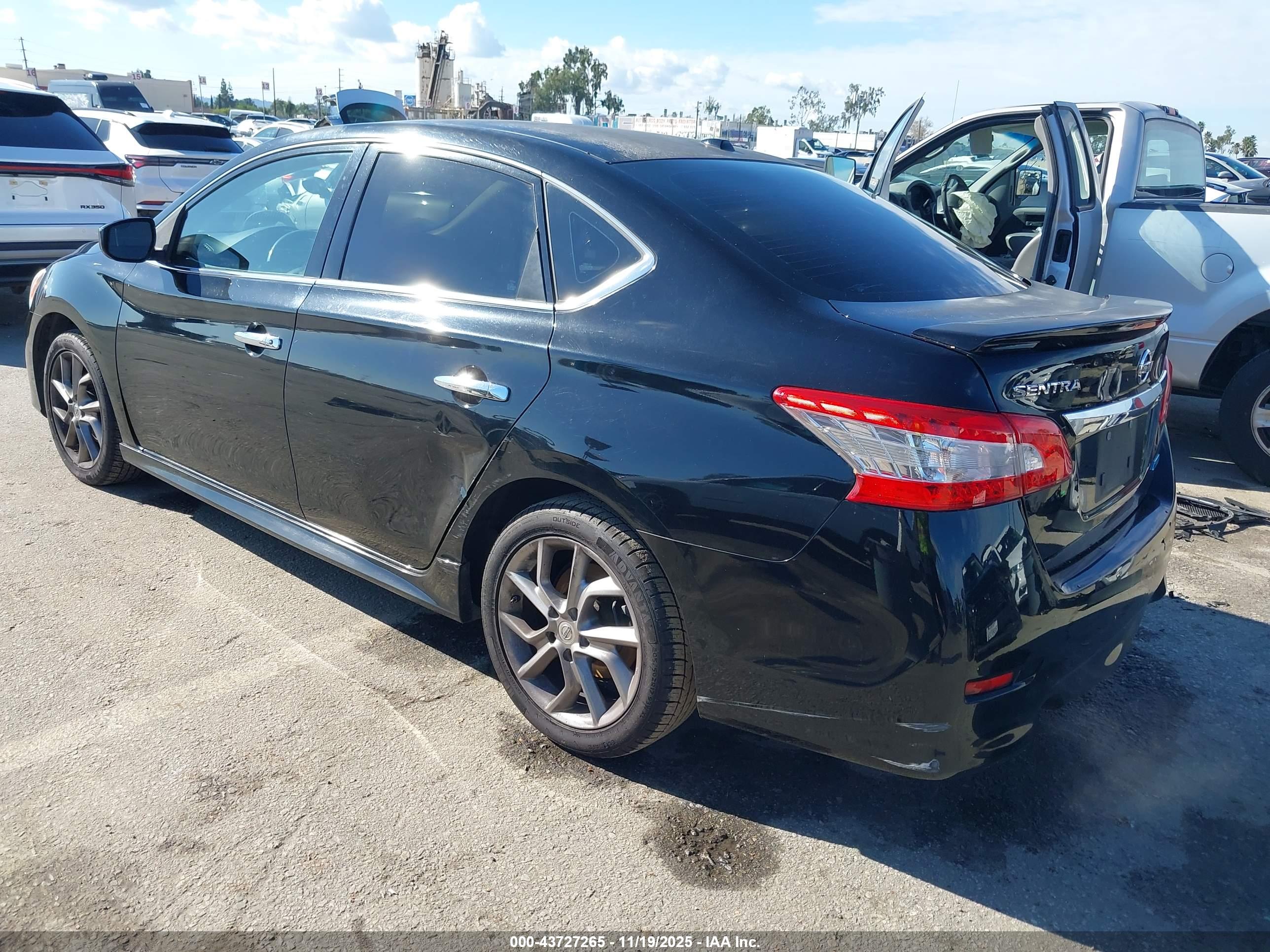 NISSAN SENTRA image 3