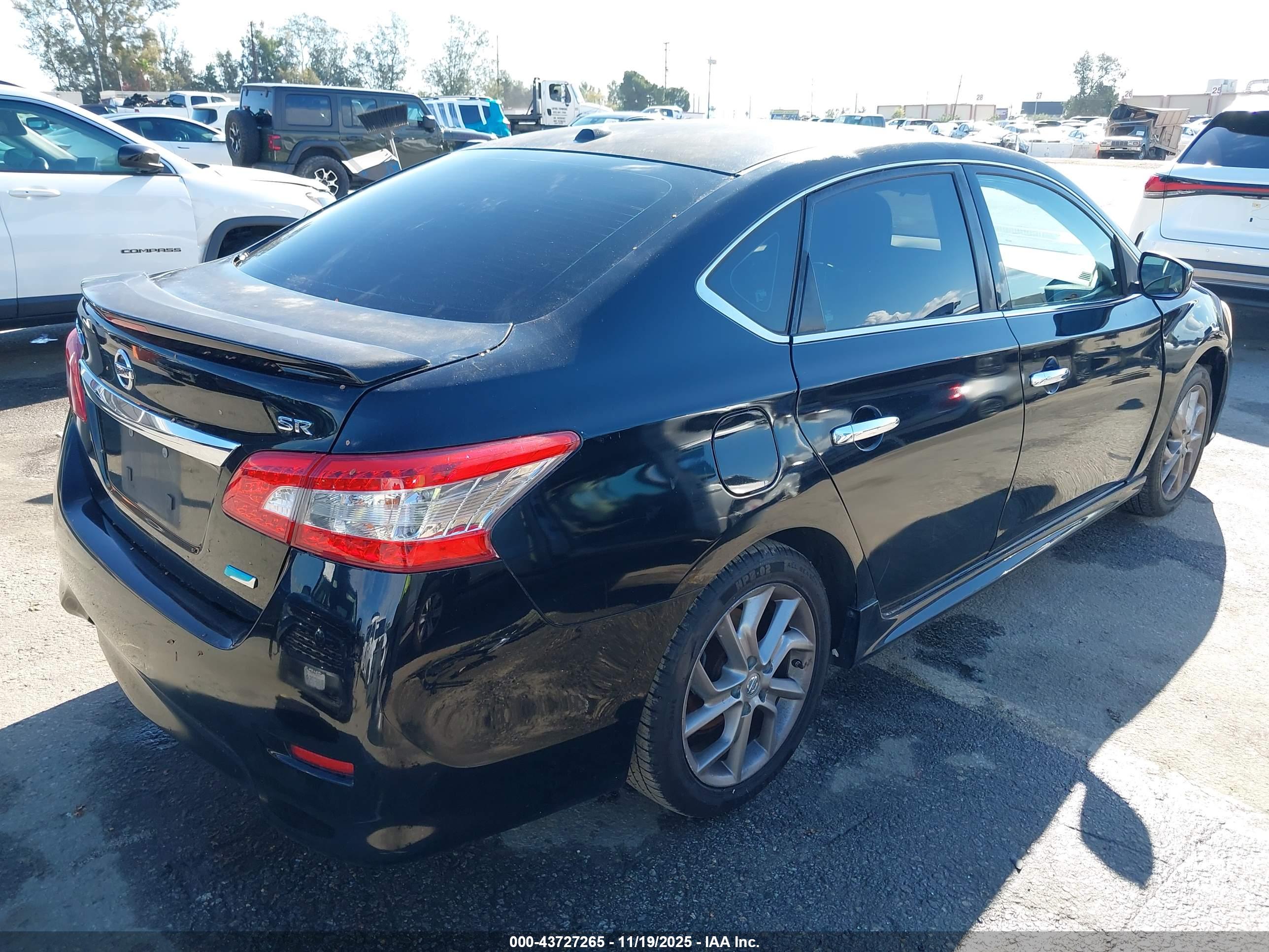 NISSAN SENTRA image 4