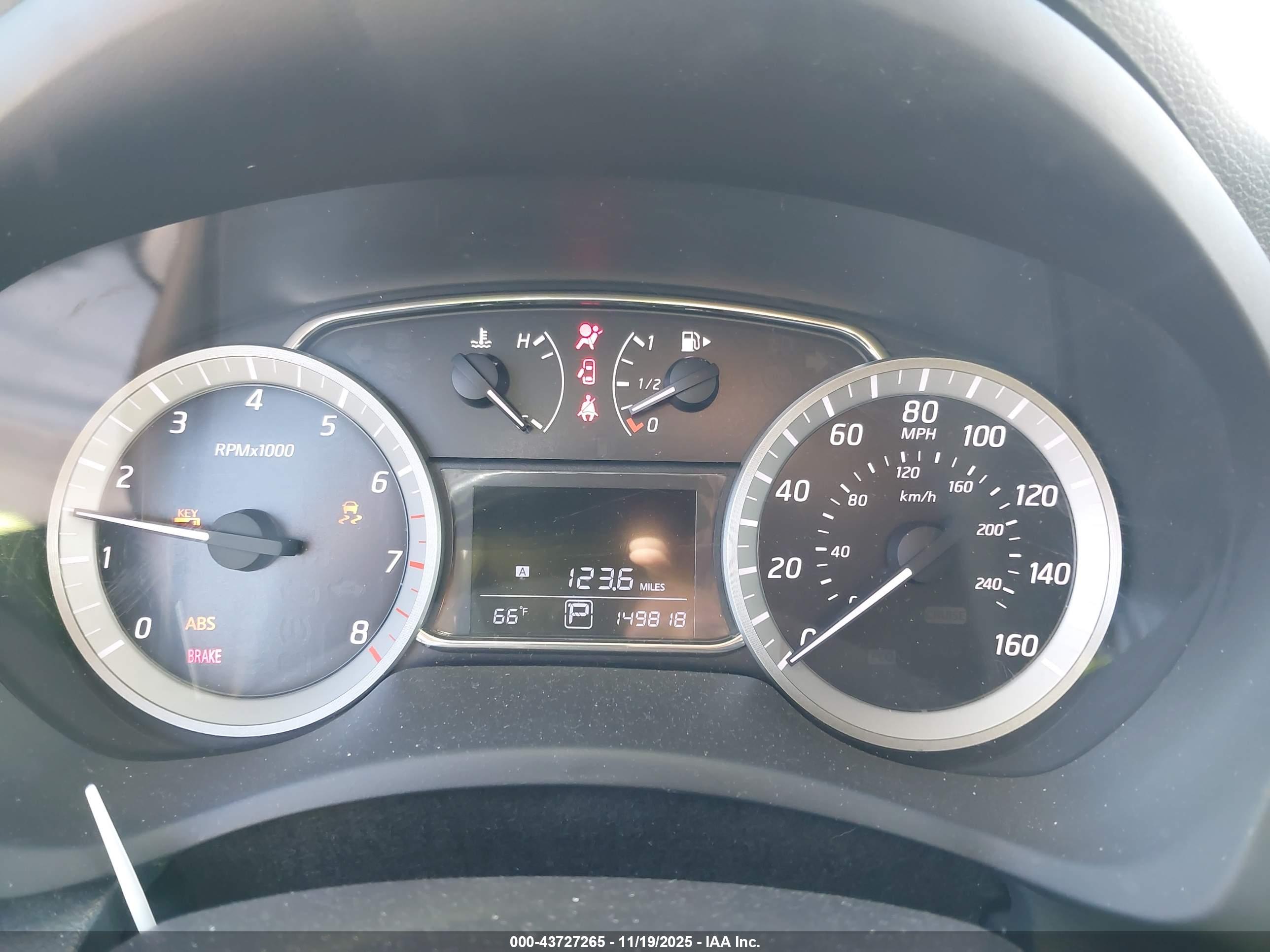 NISSAN SENTRA image 7