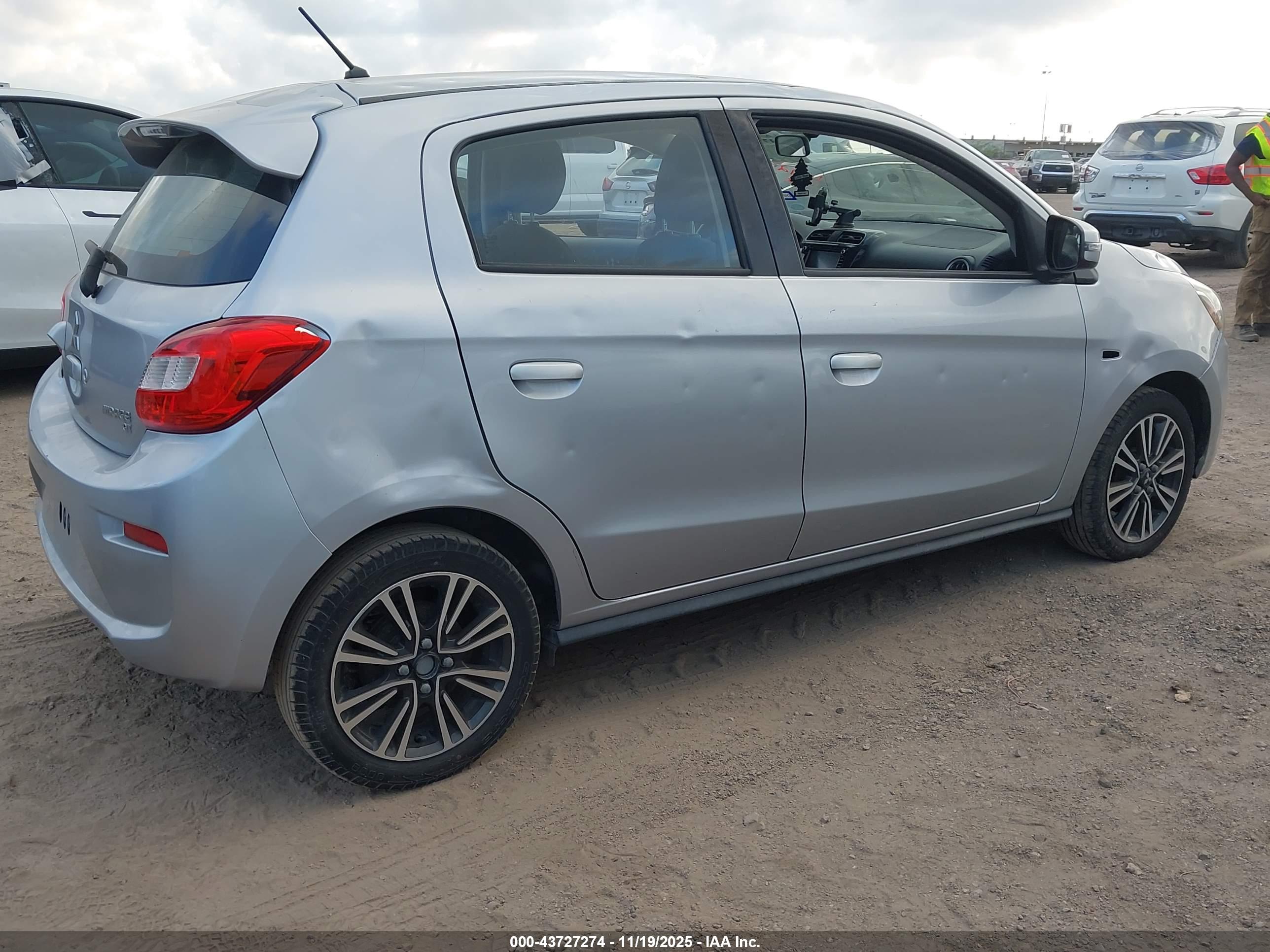MITSUBISHI MIRAGE image 4