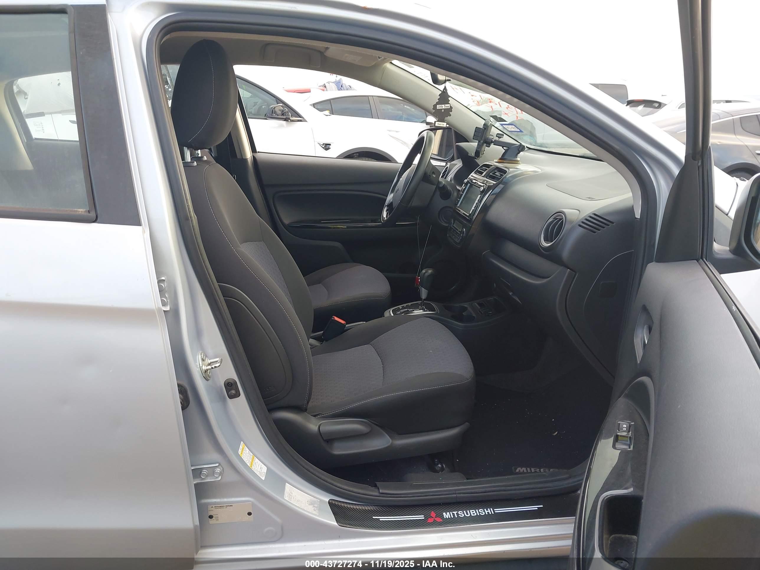 MITSUBISHI MIRAGE image 5