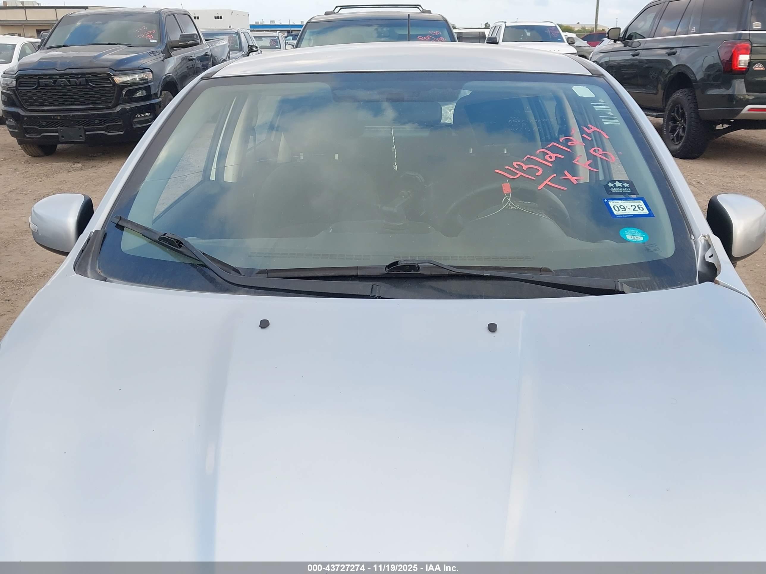 MITSUBISHI MIRAGE image 6