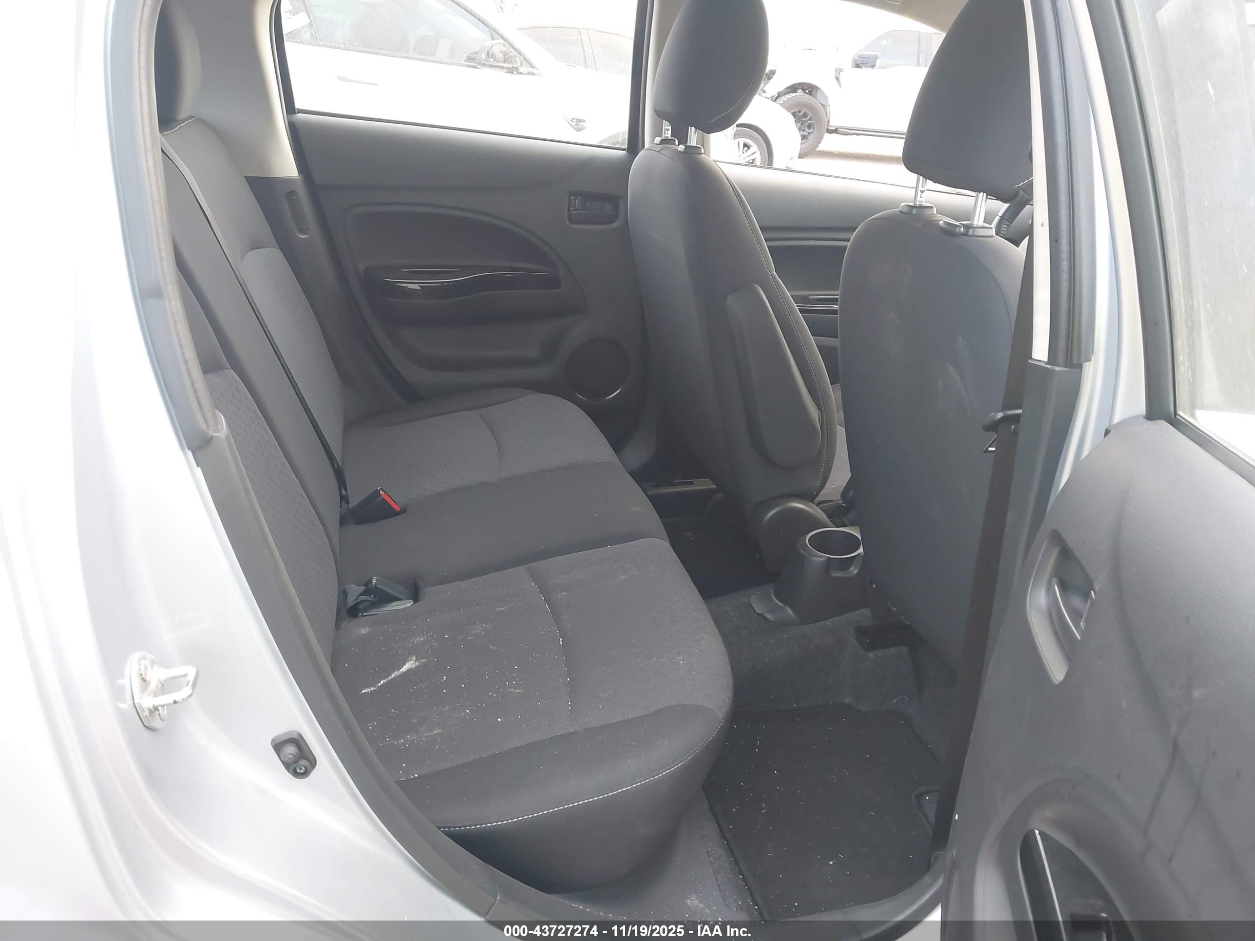 MITSUBISHI MIRAGE image 8