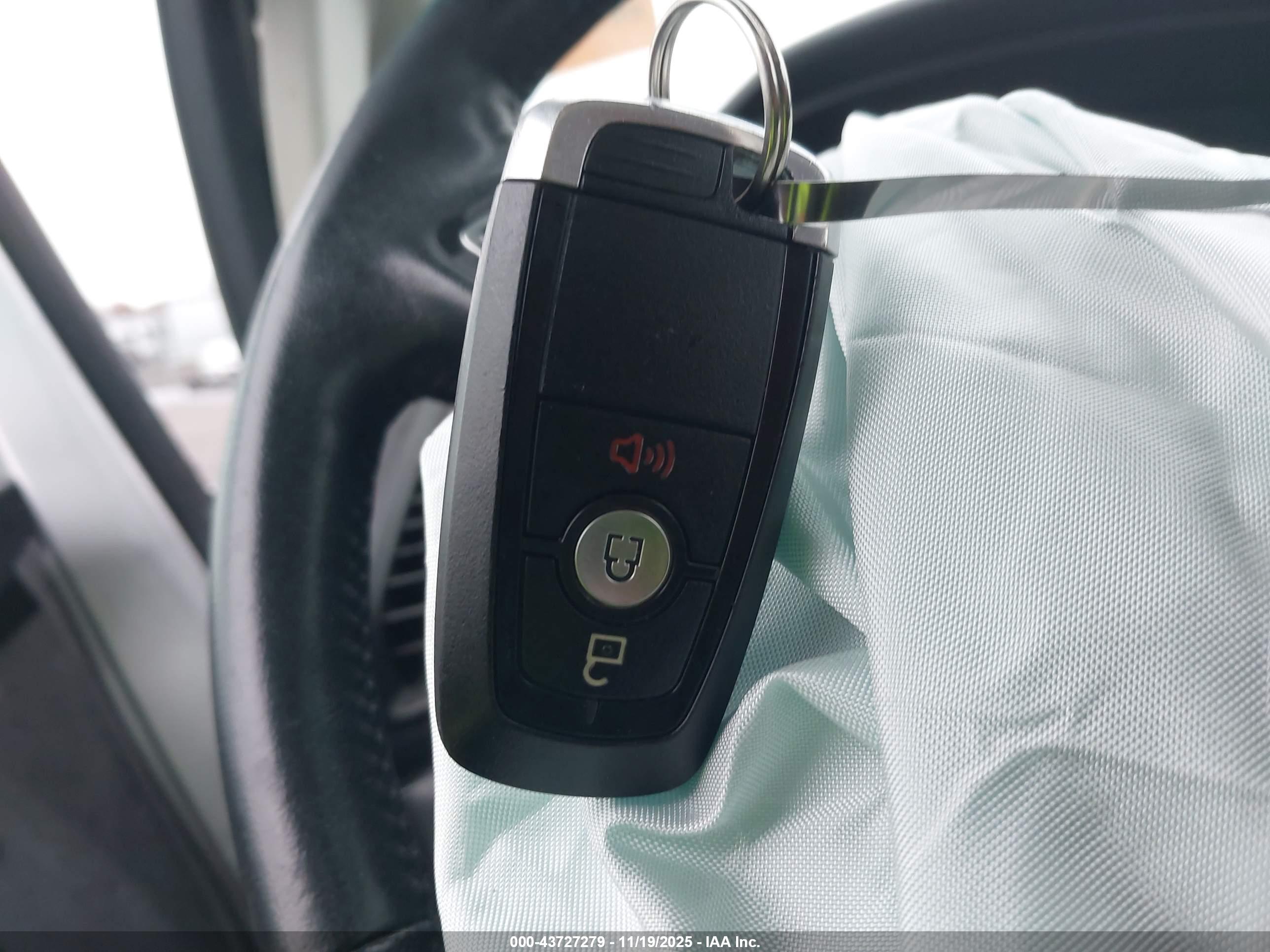 FORD ECOSPORT image 11
