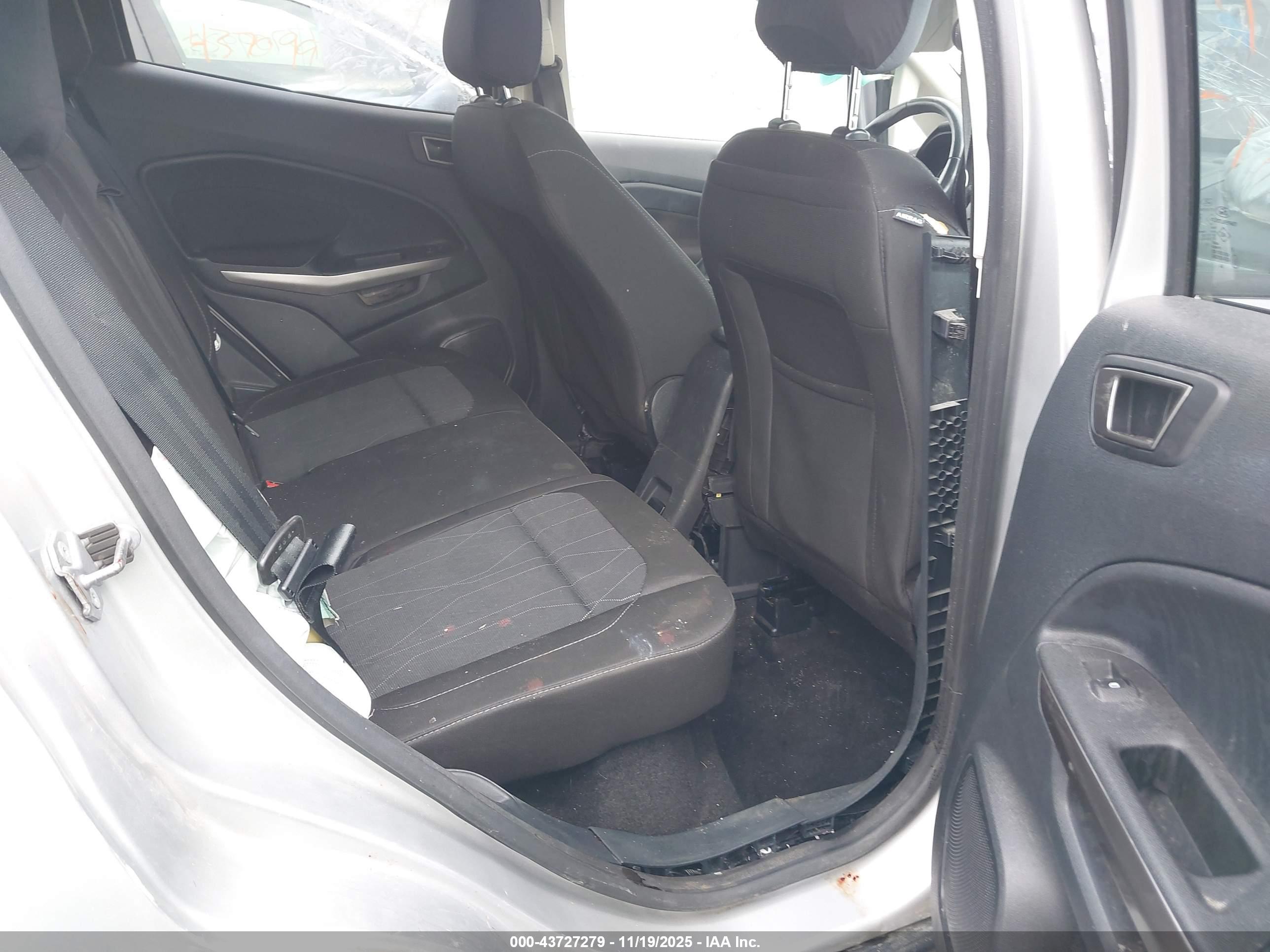 FORD ECOSPORT image 8