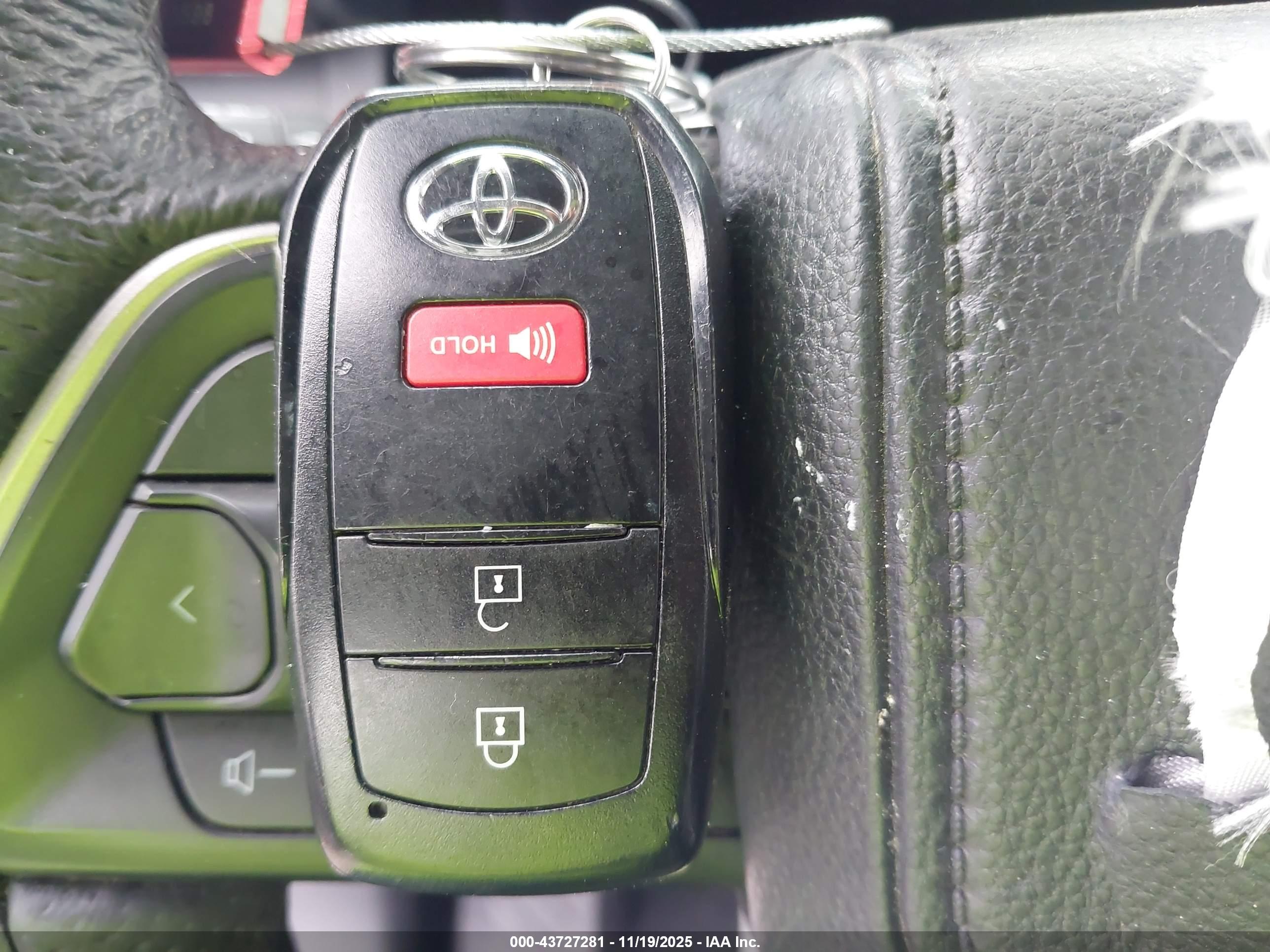 TOYOTA TACOMA image 11