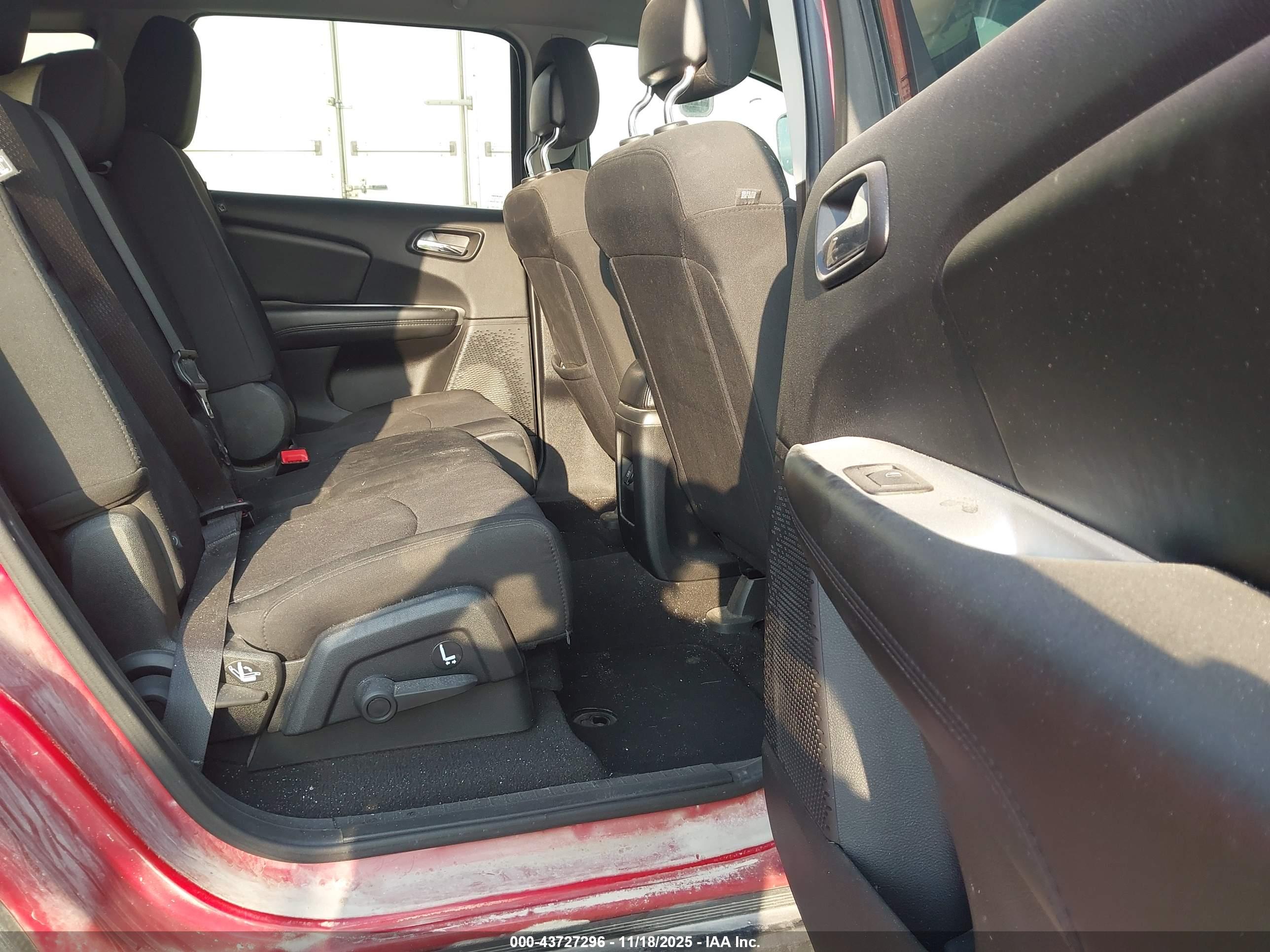 DODGE JOURNEY image 8